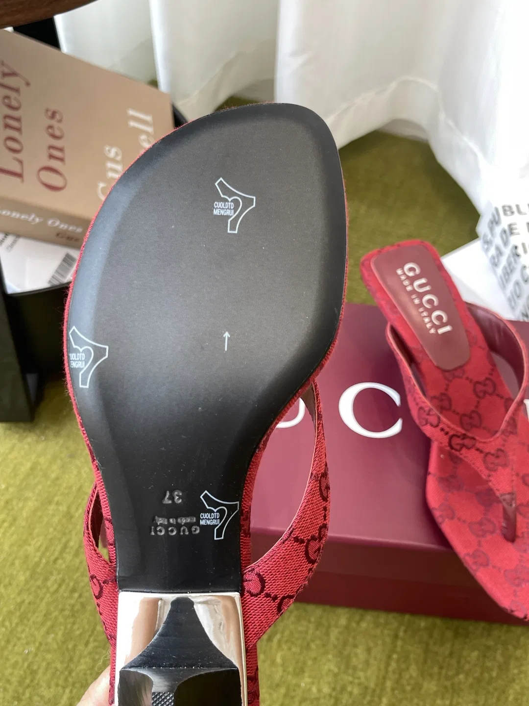 GU 27FW EPMGMVN 003 쪼리 15