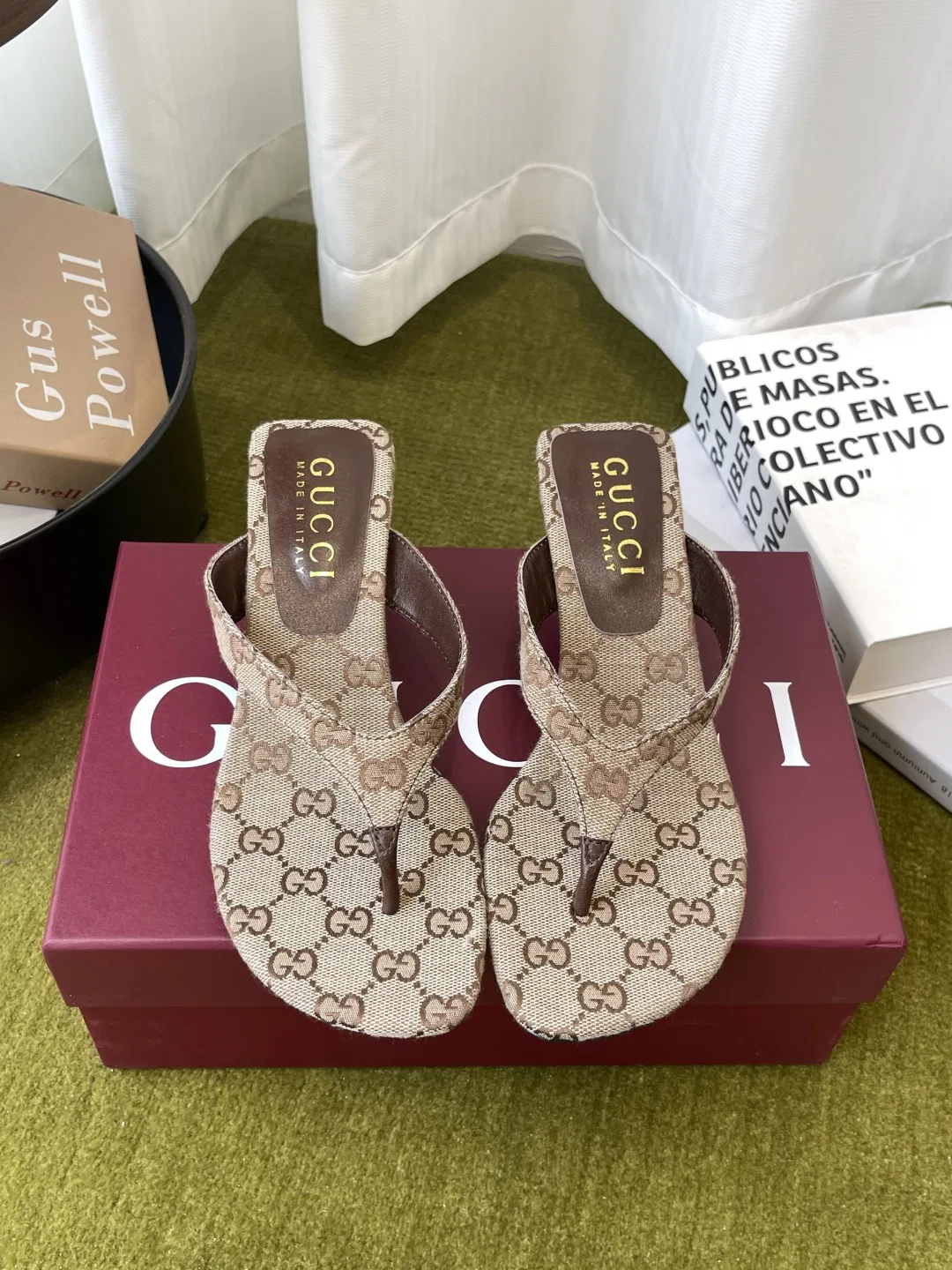 GU 27FW EPMGMVN 003 쪼리 19