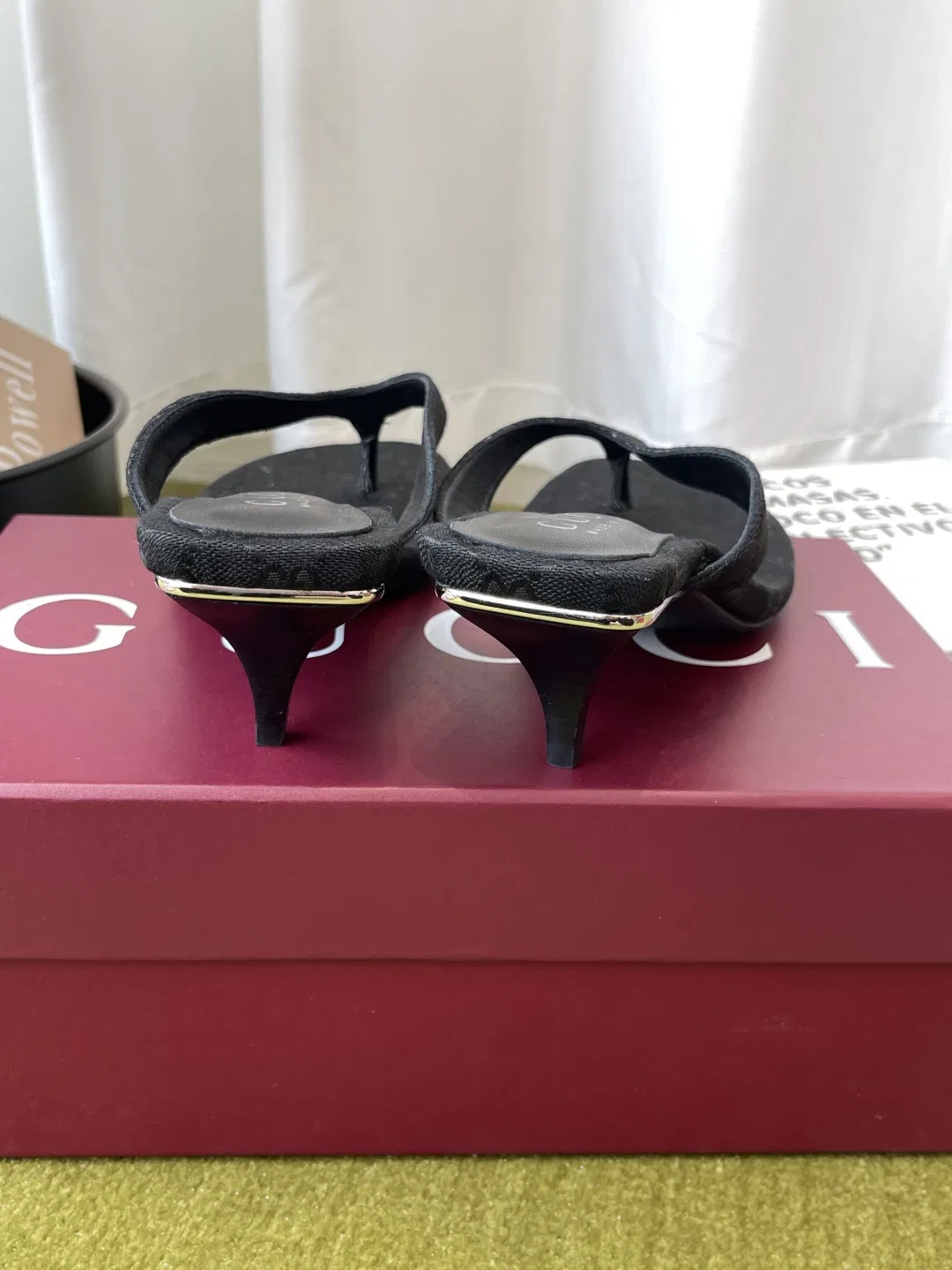 GU 27FW EPMGMVN 003 쪼리 35