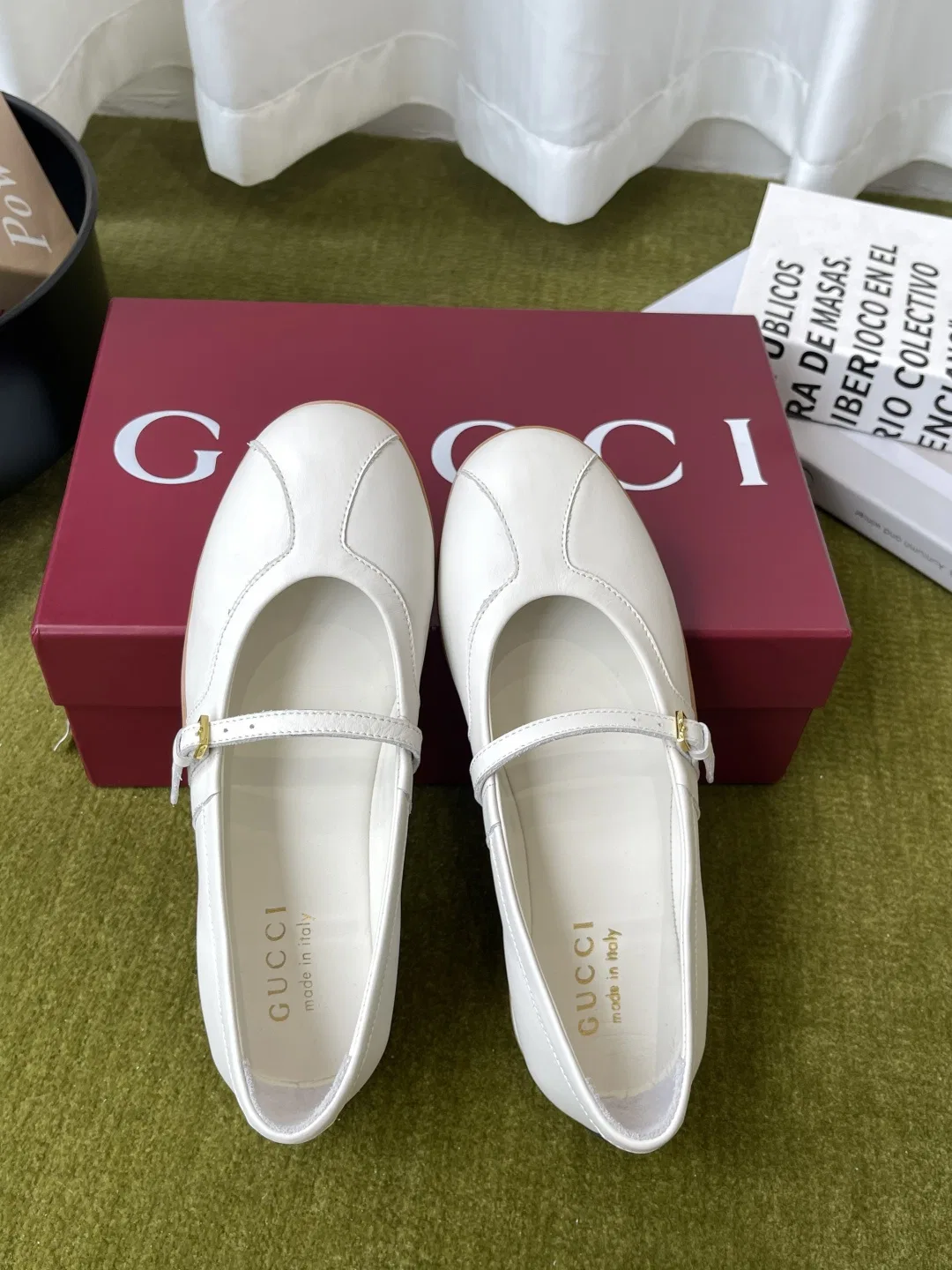 GU 27FW EPMGMVN 005 플랫슈즈 12