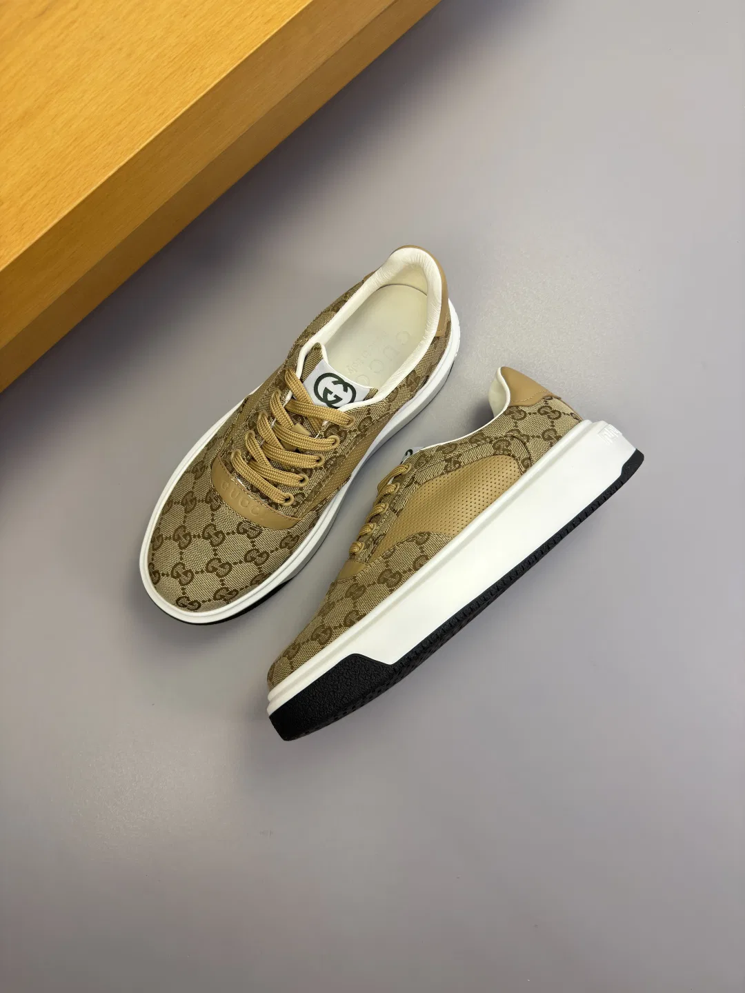 GU 27FW IWRCRKB 027 로퍼 10