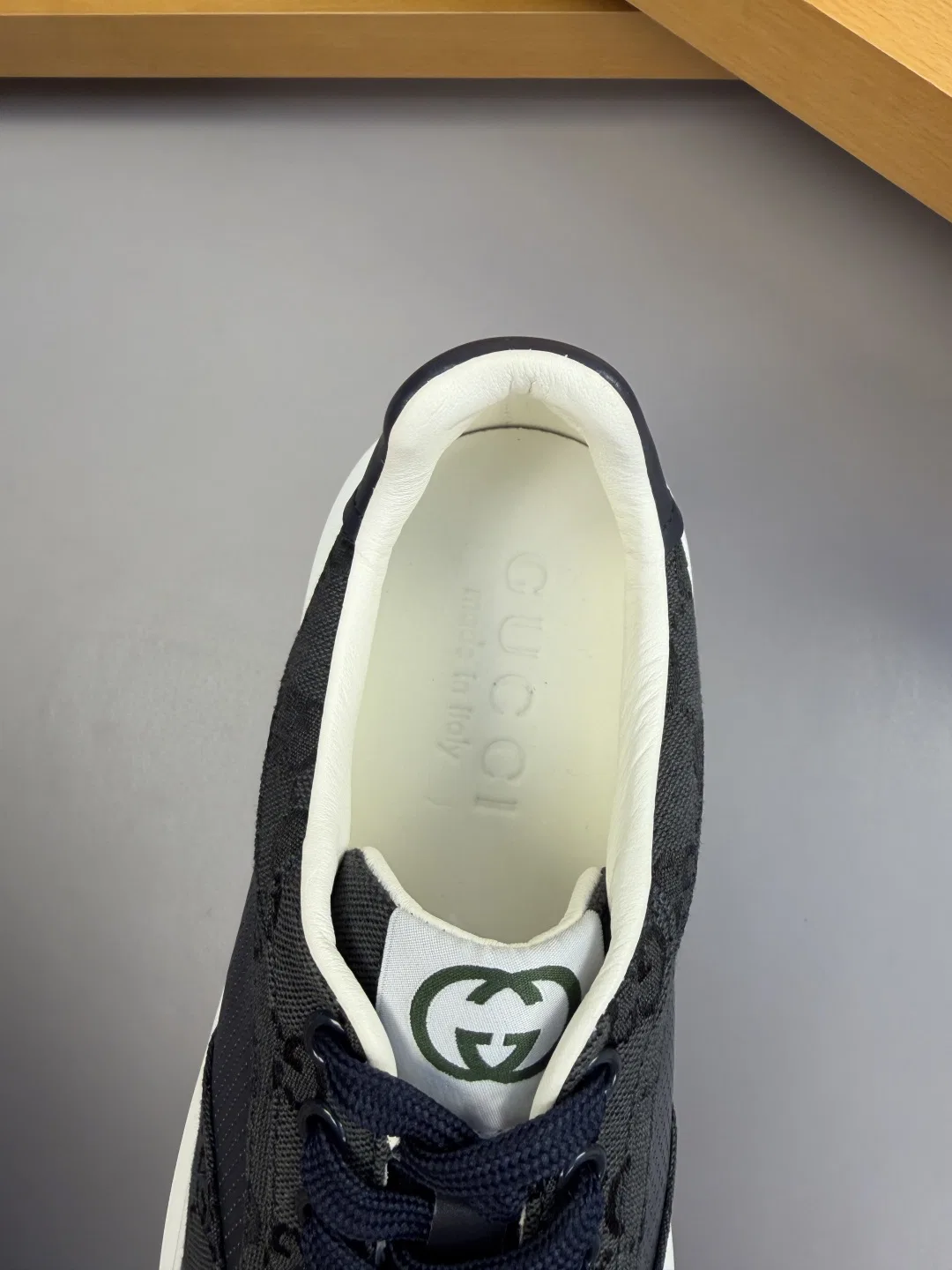 GU 27FW IWRCRKB 027 로퍼 18