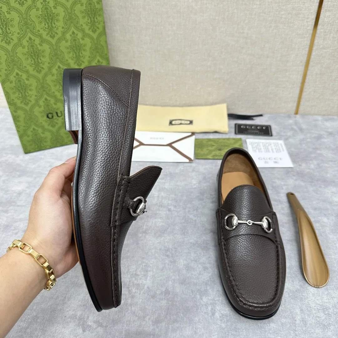 GU 27FW IWRCRKB 036 로퍼 11