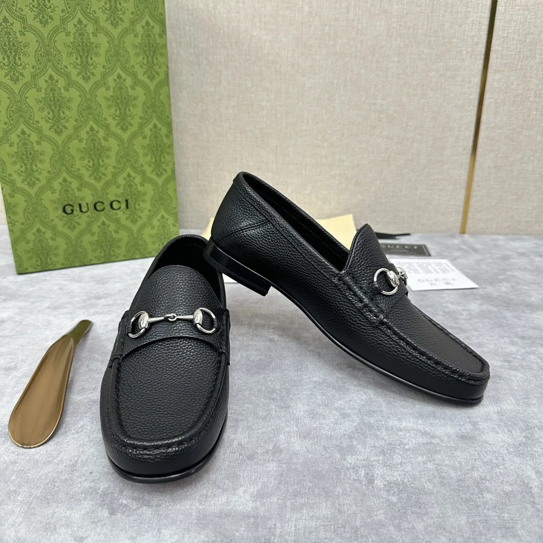 GU 27FW IWRCRKB 036 로퍼 20