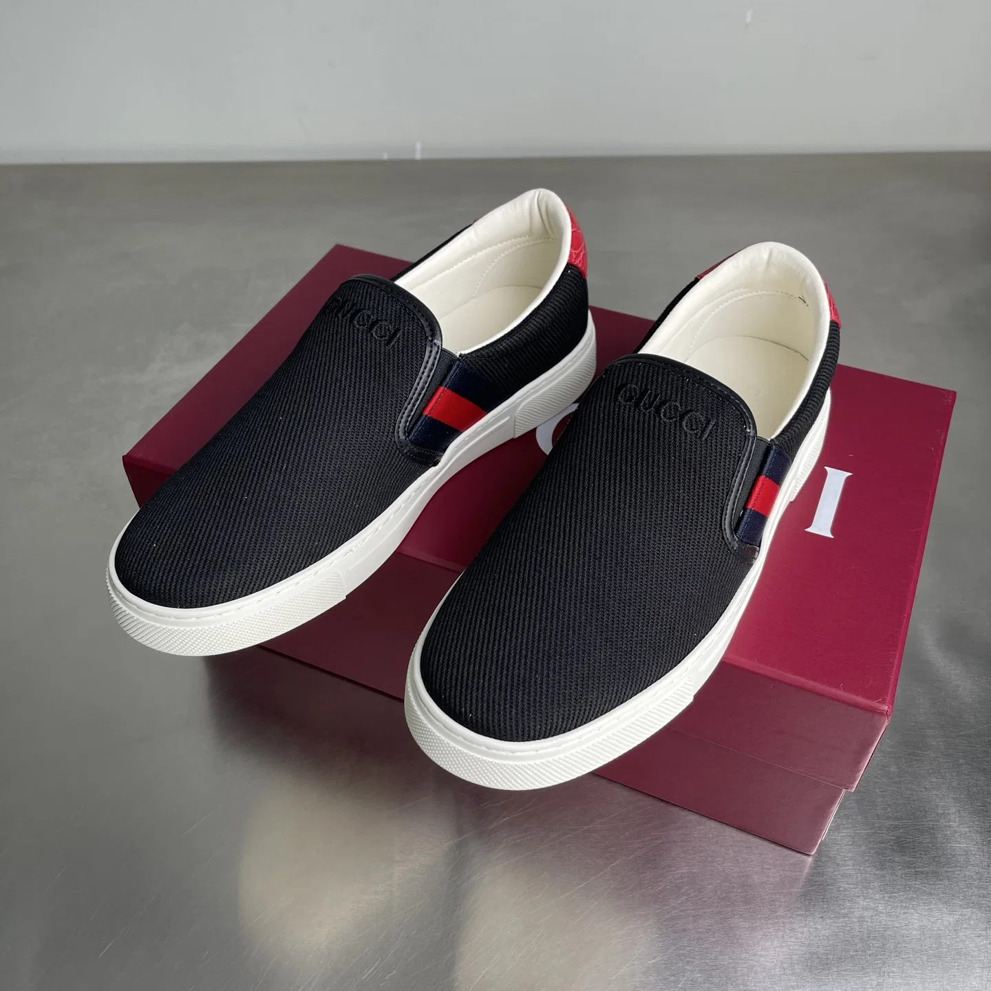 GU 27FW VGTHAQQ 018 로퍼 10