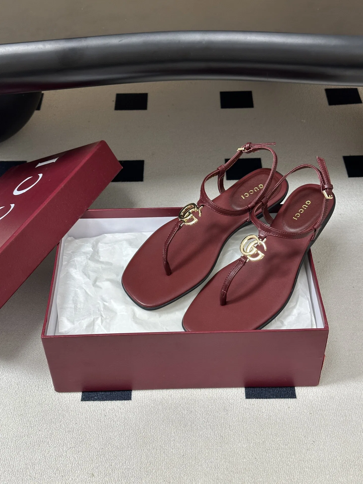 GU 27FW VGTHAQQ 036 쪼리 20