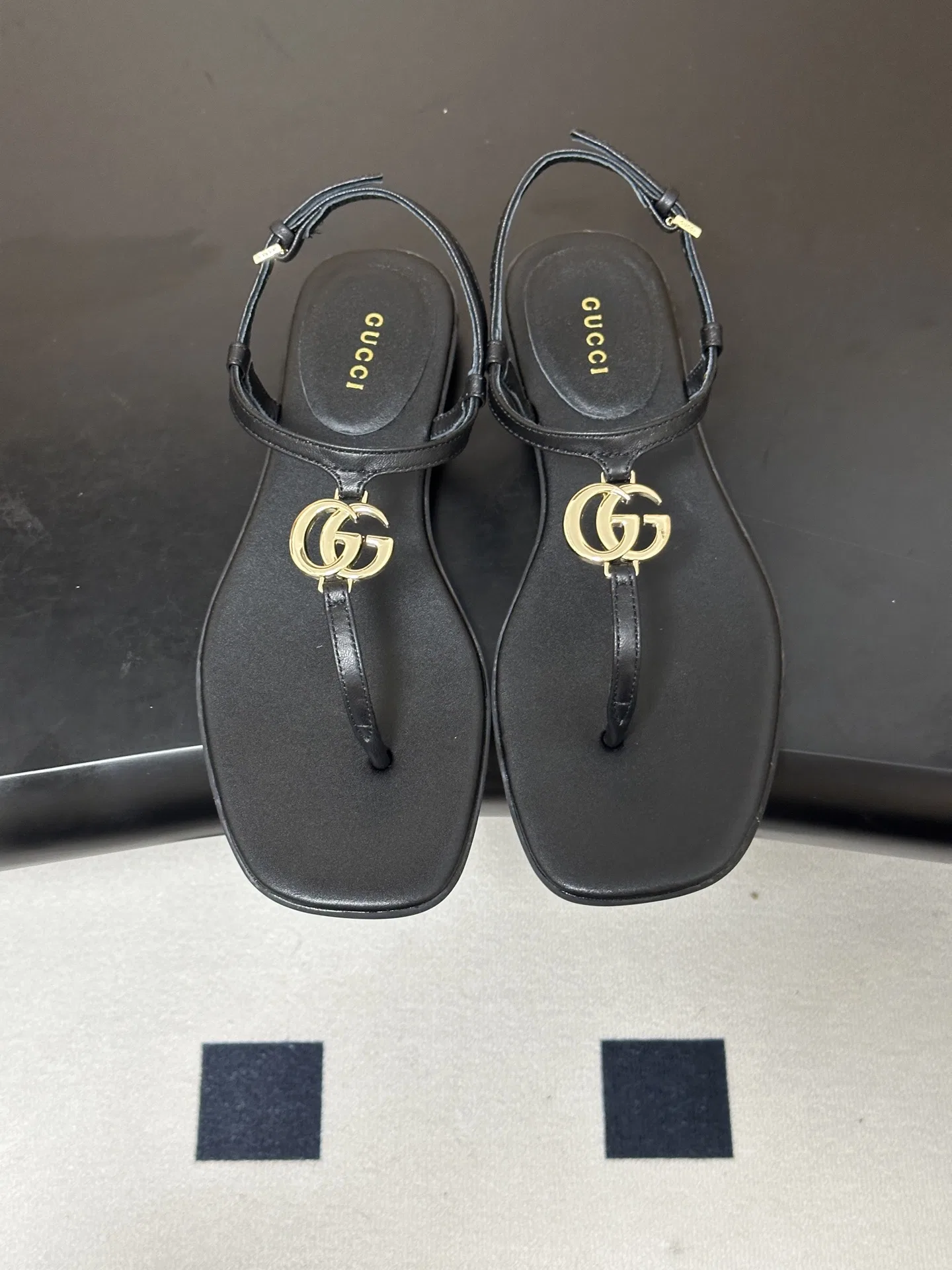 GU 27FW VGTHAQQ 036 쪼리 36