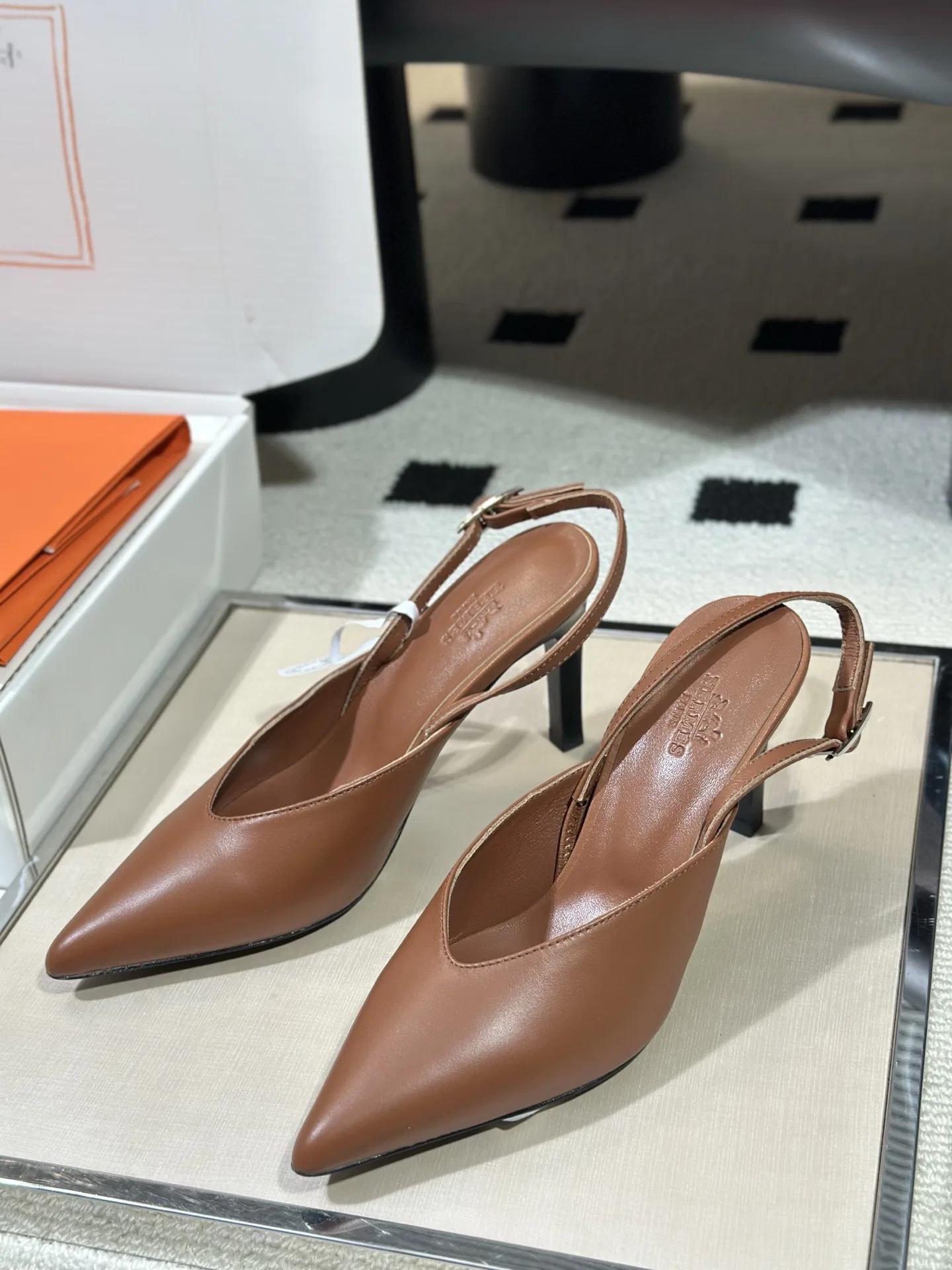 HER 27FW AENZSWQ 022 구두 27