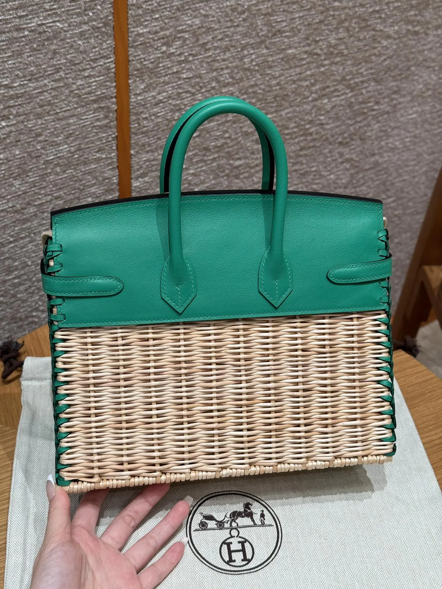 HER 27FW DCFARNA 007 토트백 8