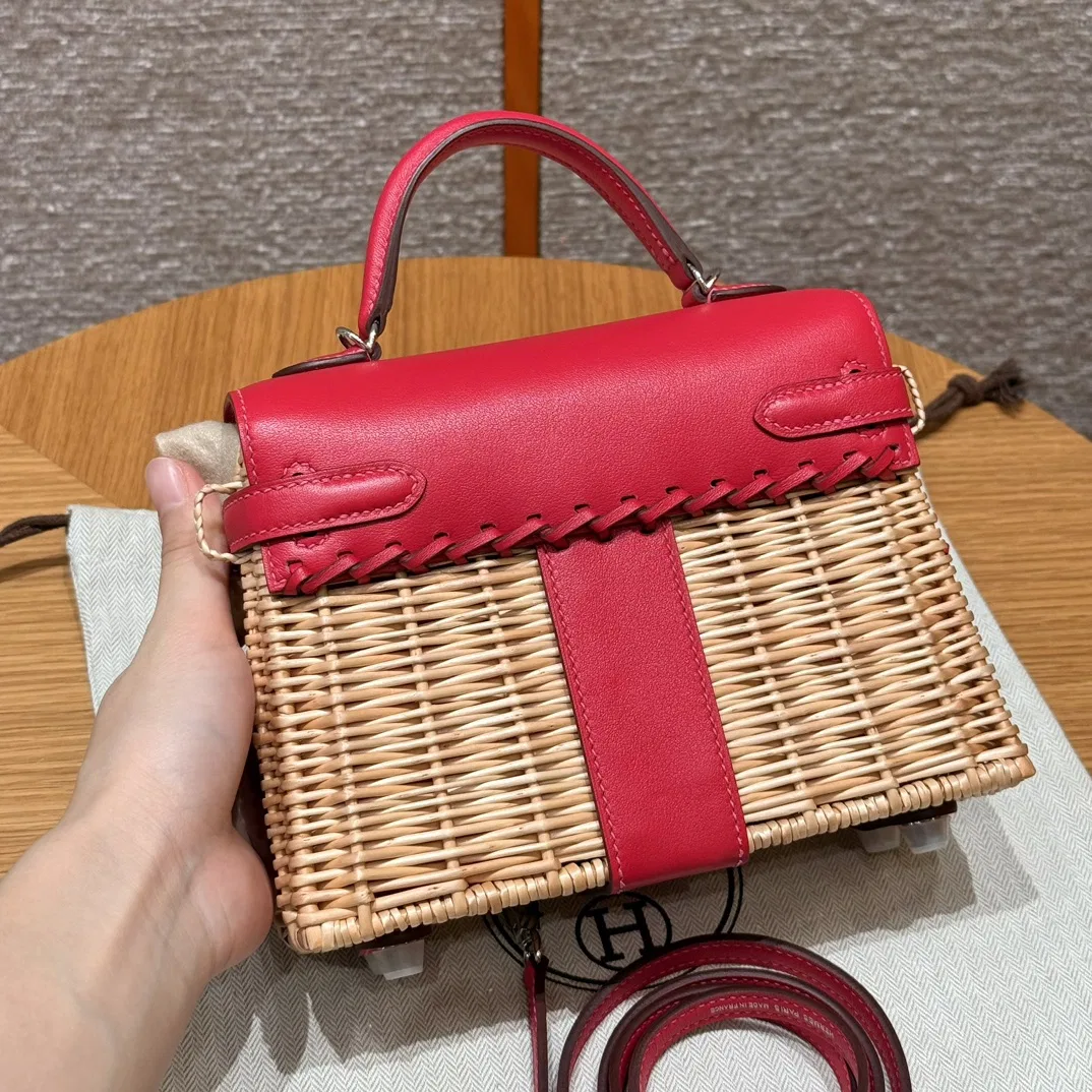 HER 27FW DCFARNA 007 토트백 39