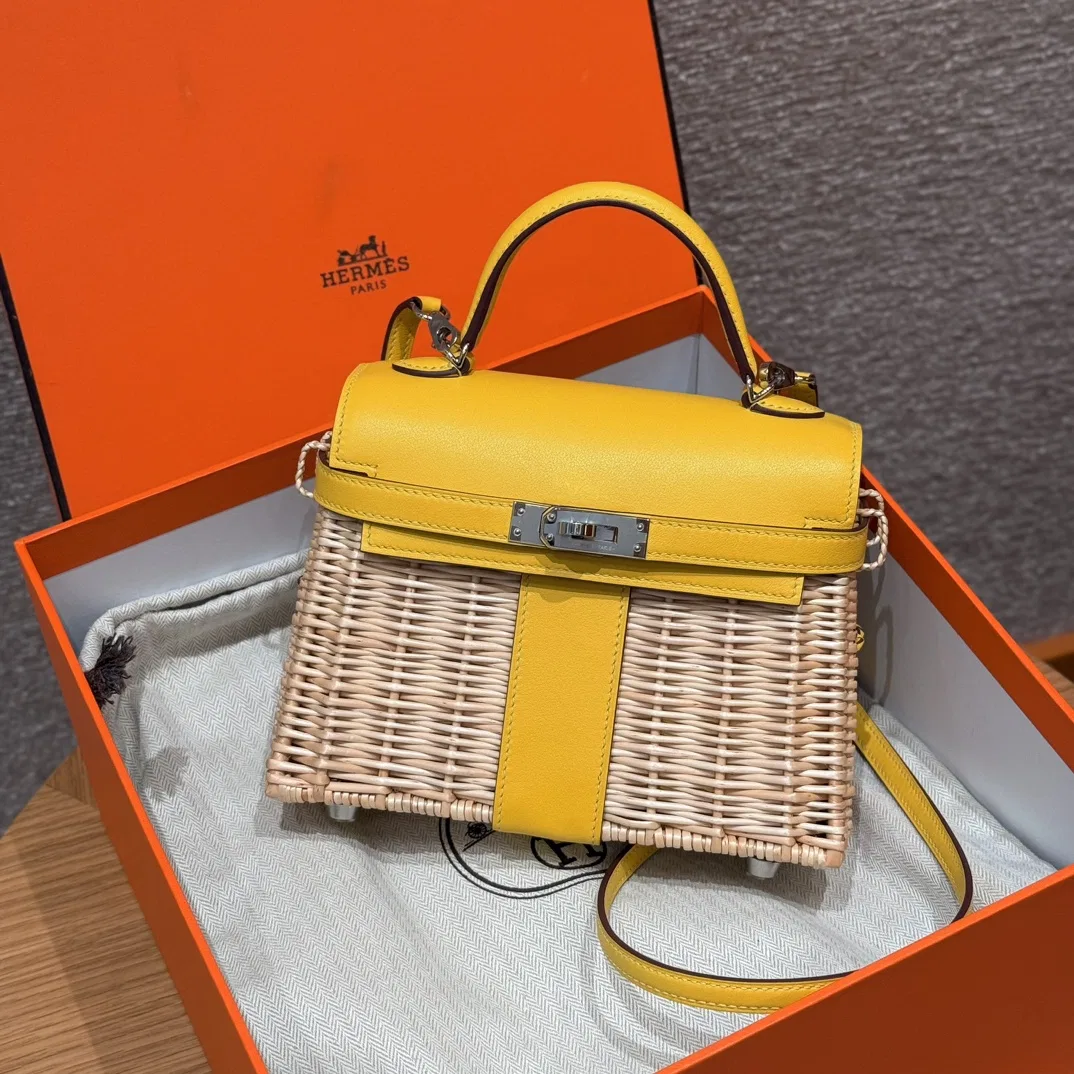 HER 27FW DCFARNA 008 토트백 18