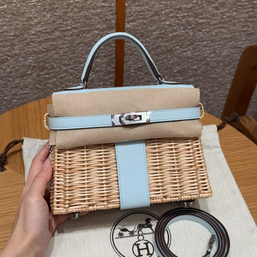HER 27FW DCFARNA 008 토트백 19