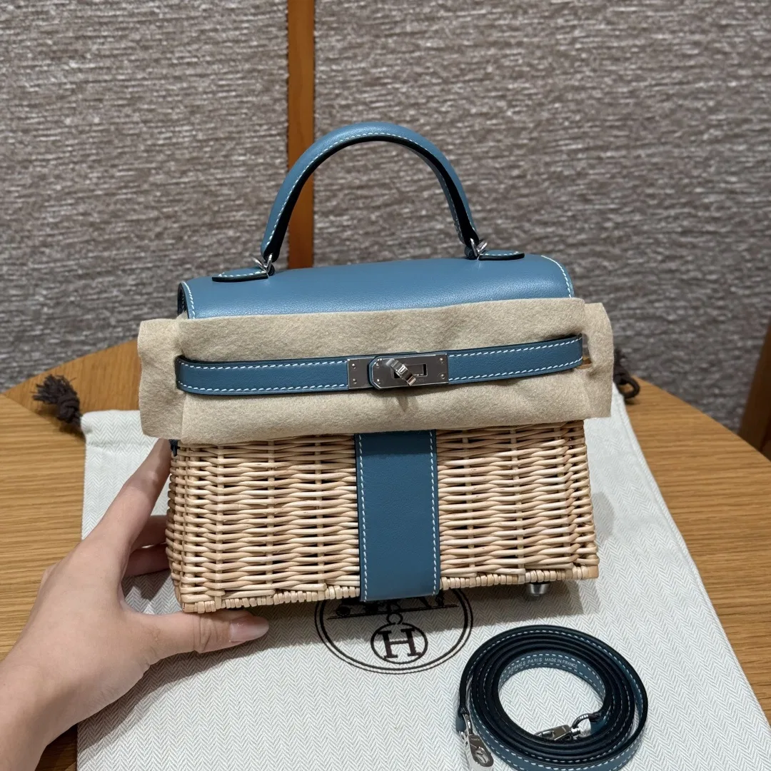 HER 27FW DCFARNA 008 토트백 46