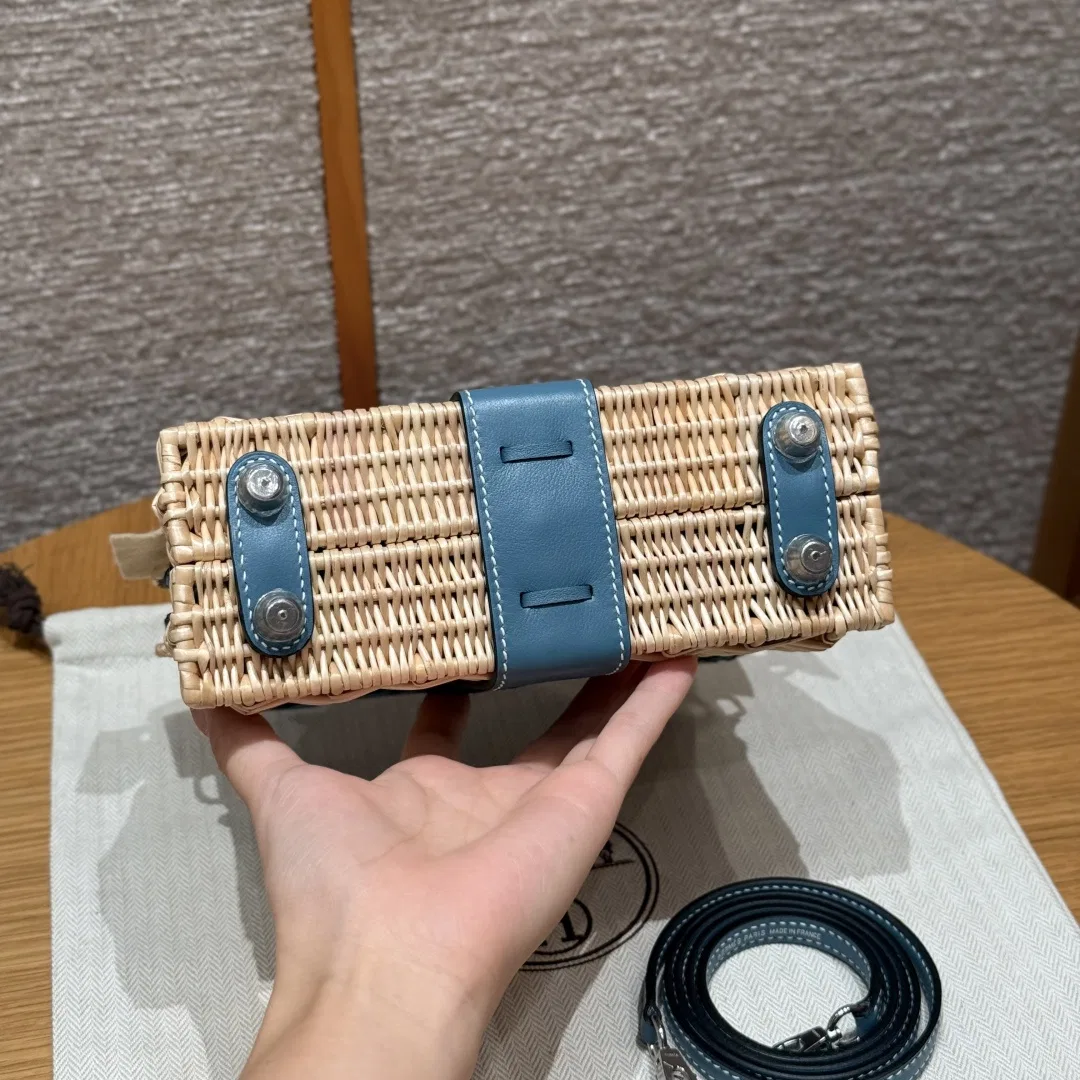 HER 27FW DCFARNA 008 토트백 49
