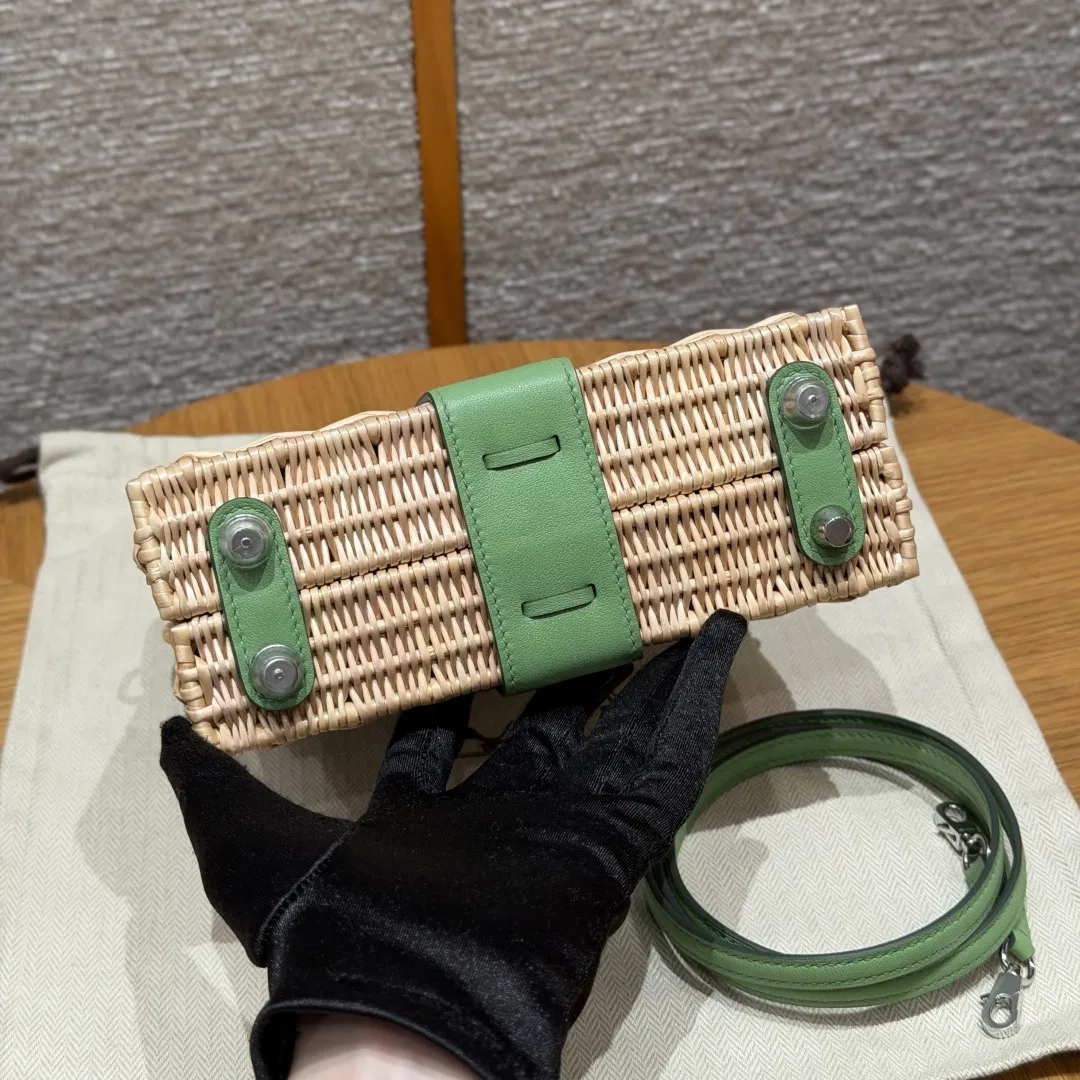 HER 27FW DCFARNA 008 토트백 74