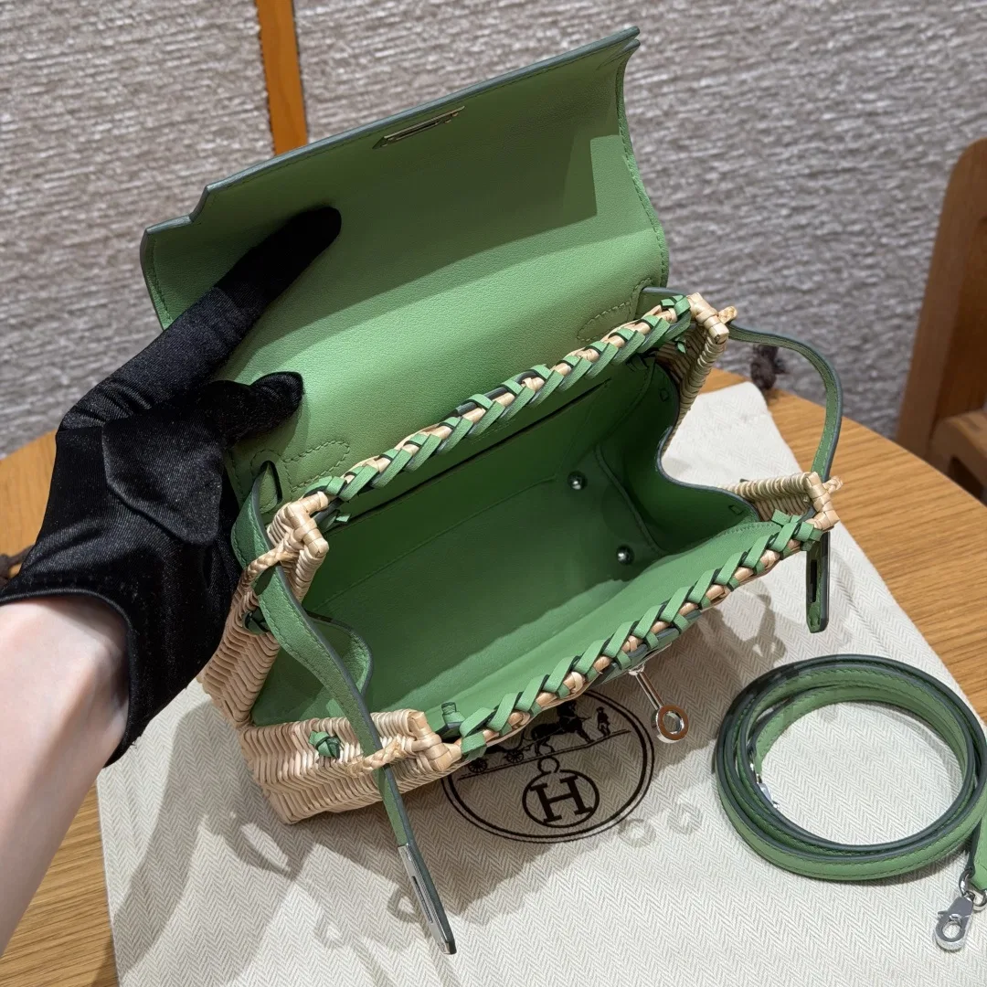 HER 27FW DCFARNA 008 토트백 75