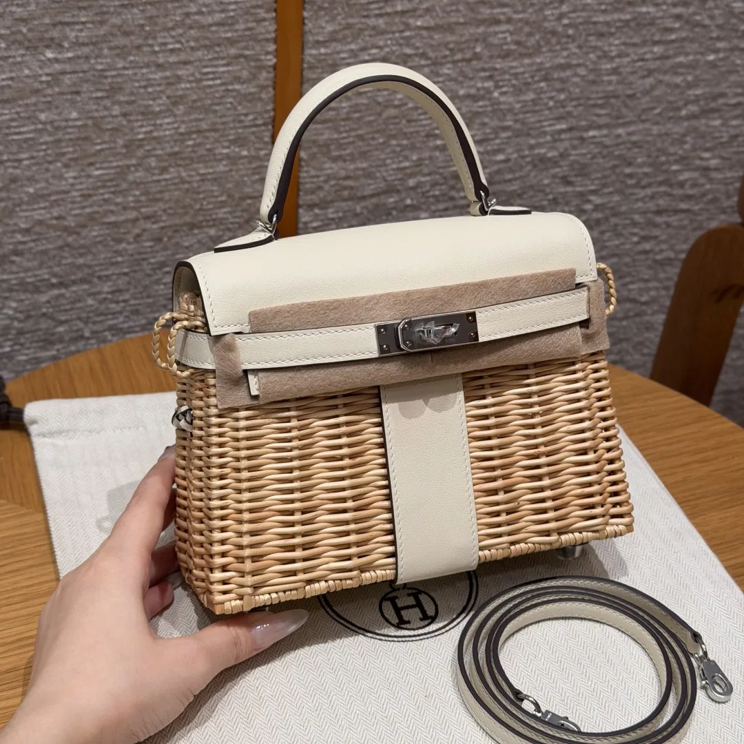 HER 27FW DCFARNA 008 토트백 80