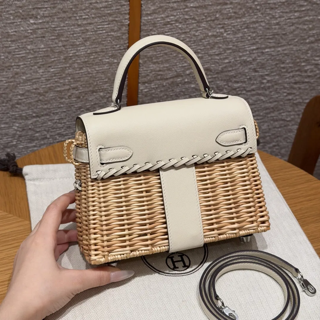HER 27FW DCFARNA 008 토트백 81