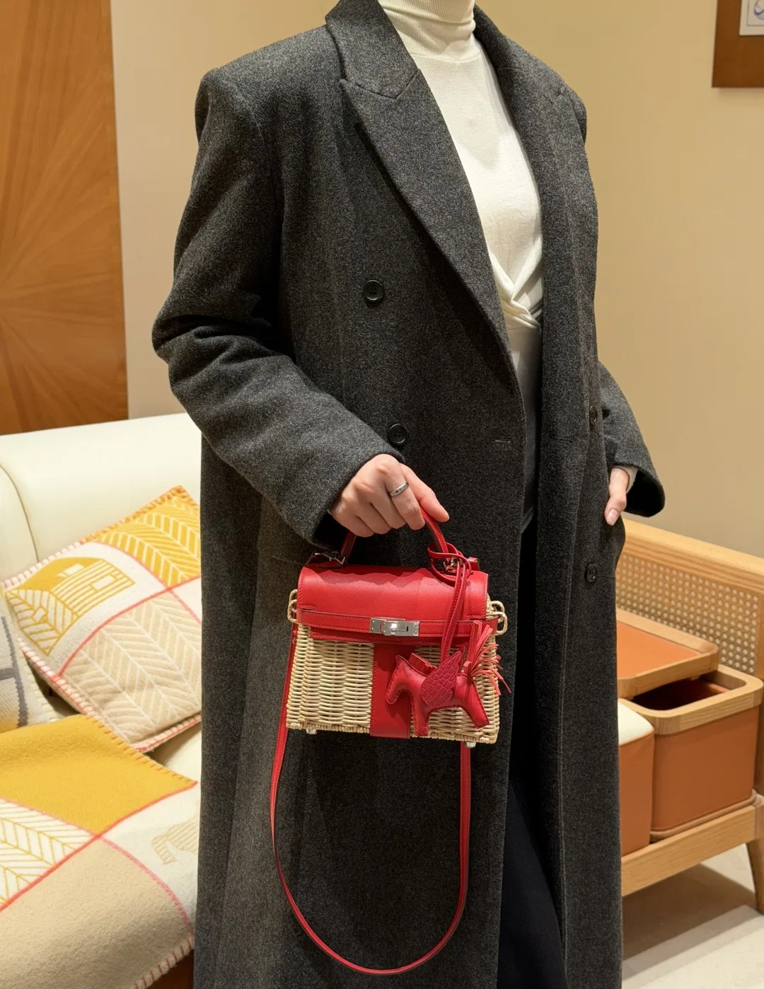 HER 27FW DCFARNA 008 토트백 90
