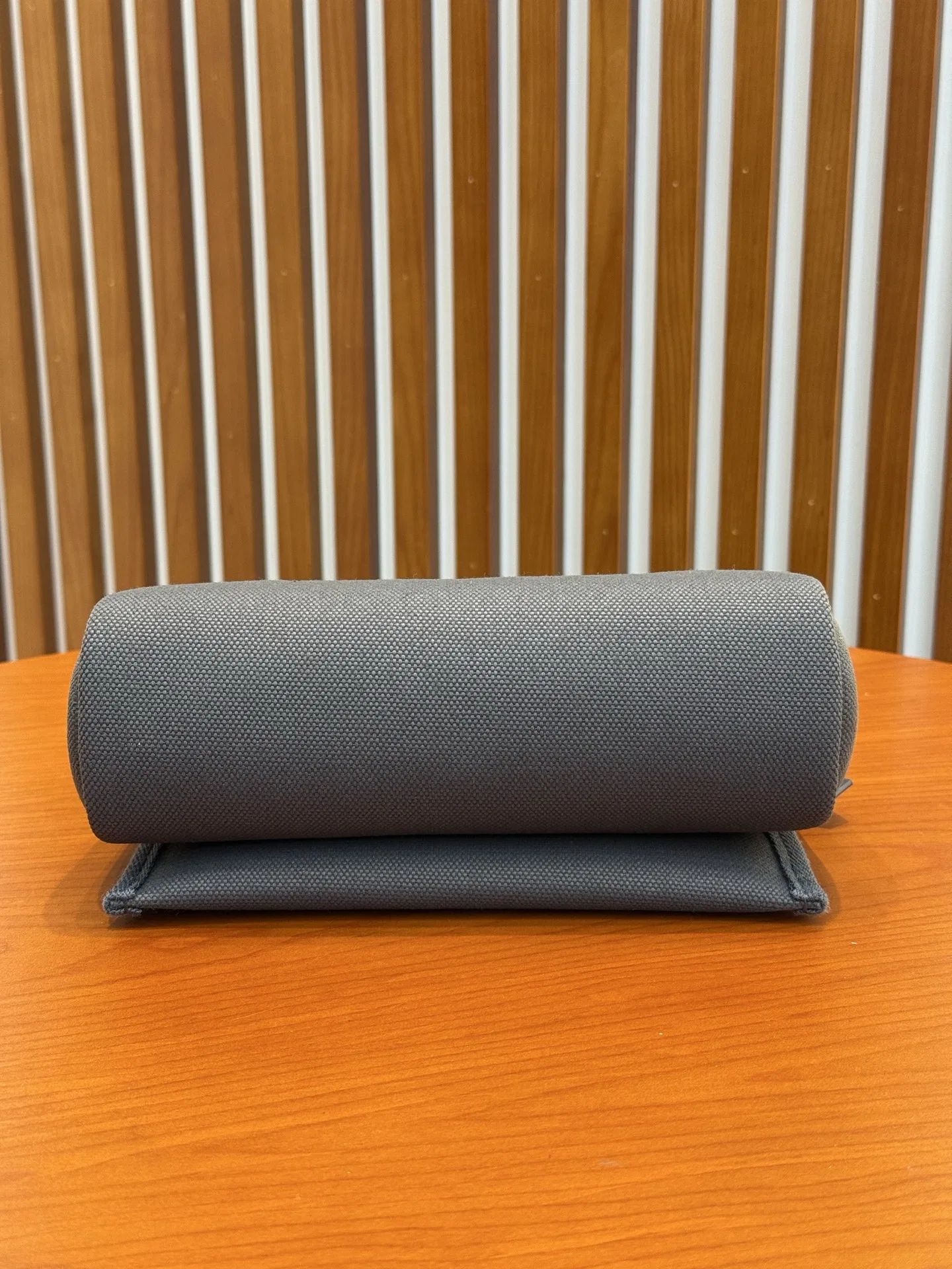 HER 27FW DCFARNA 022 크로스백 48
