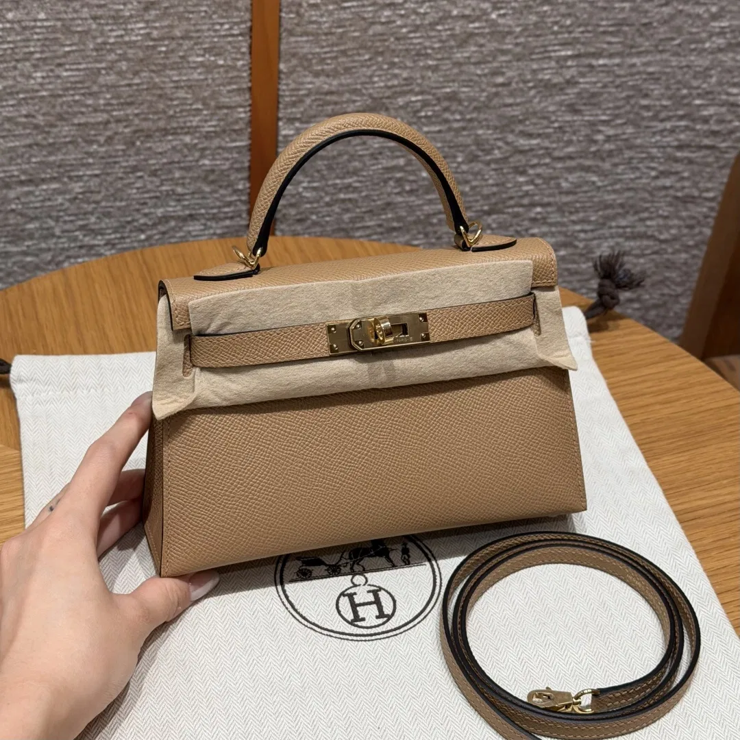 HER 27FW DCFARNA 023 토트백 47
