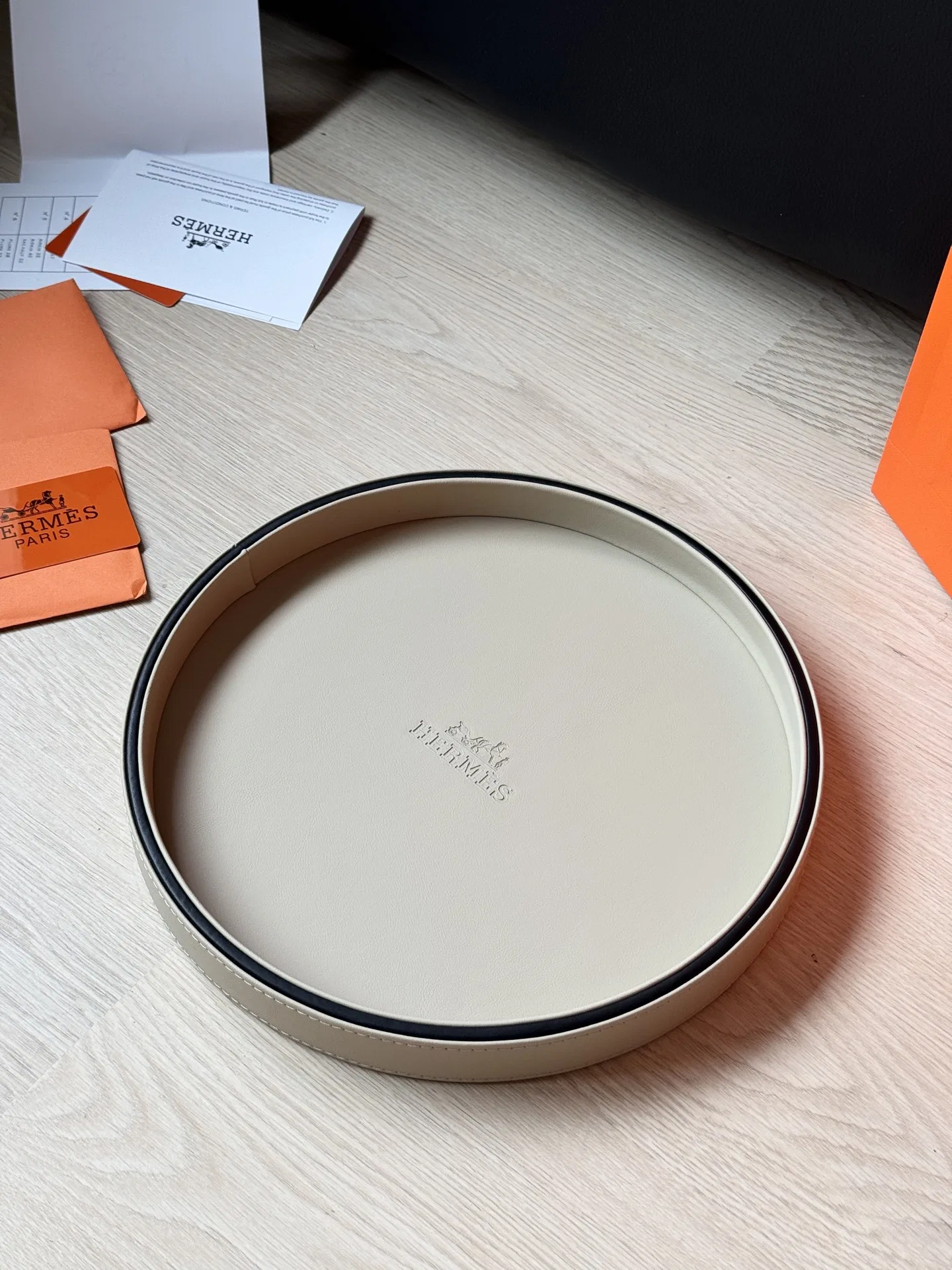 HER 27FW ETJBYQF 004 원형트레이 10