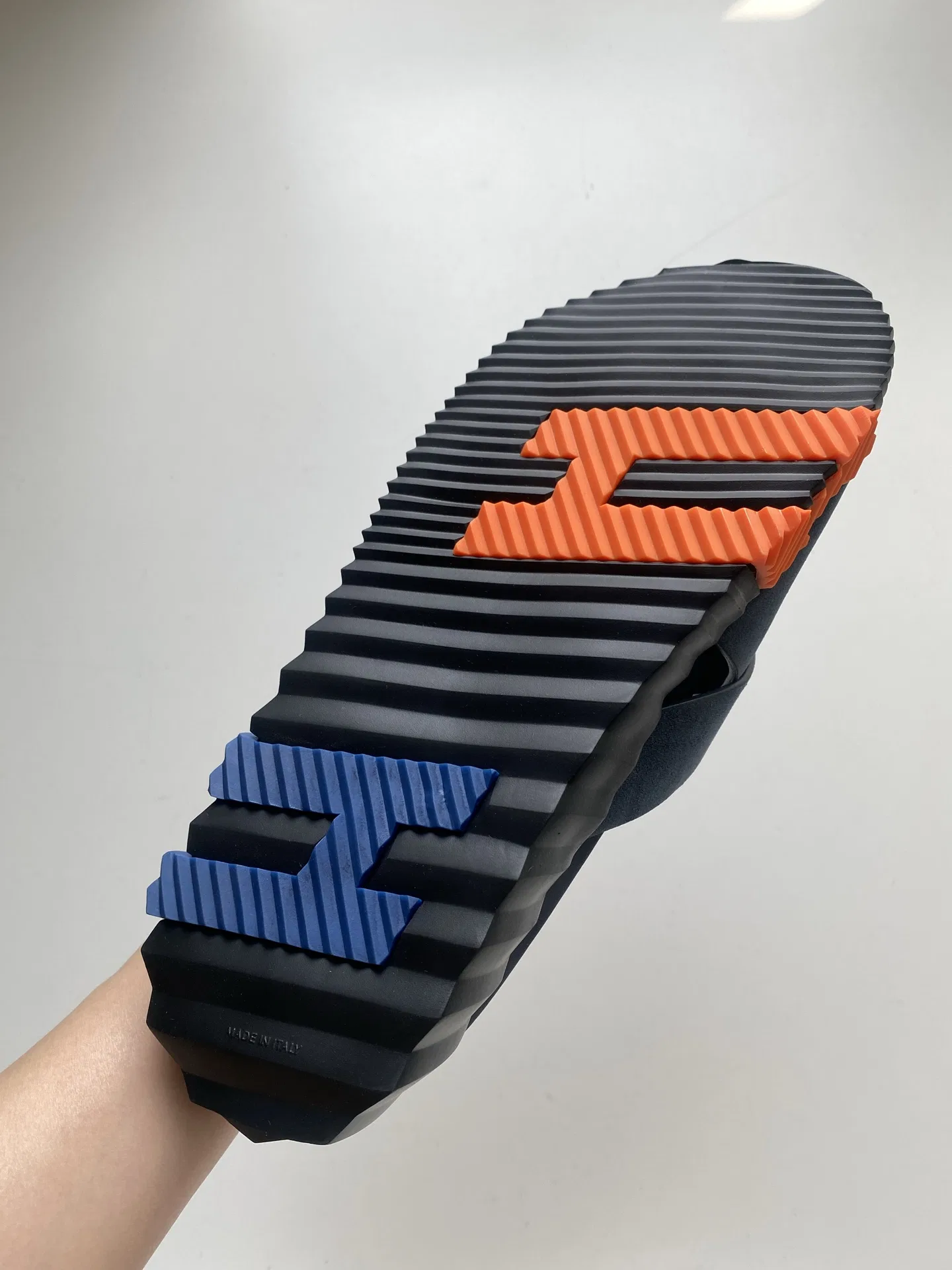 HER 27FW FGOECNM 005 슬리퍼 21