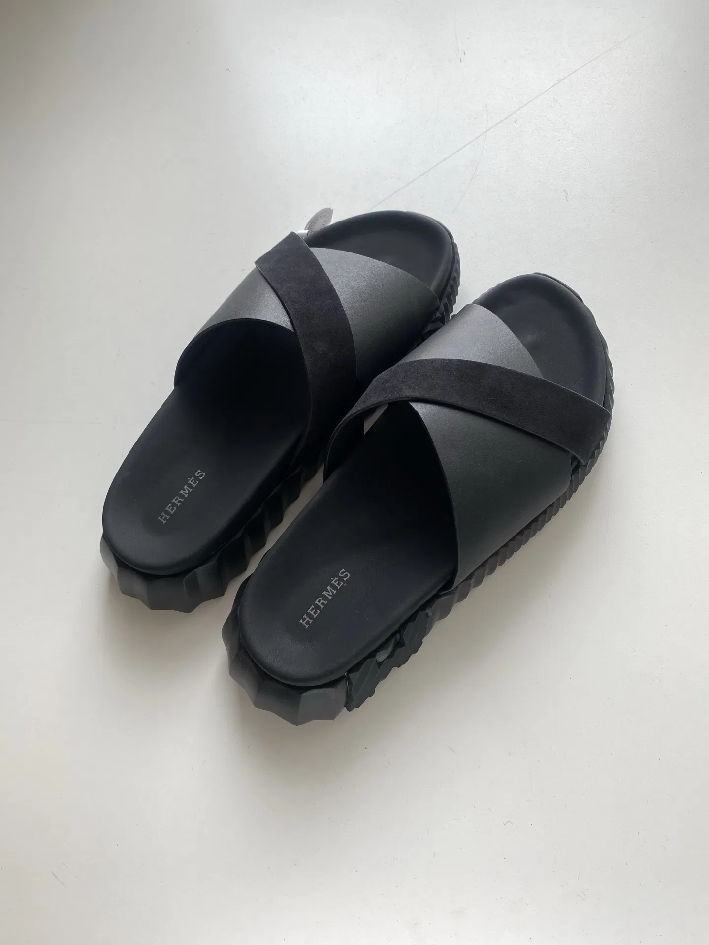 HER 27FW FGOECNM 005 슬리퍼 42