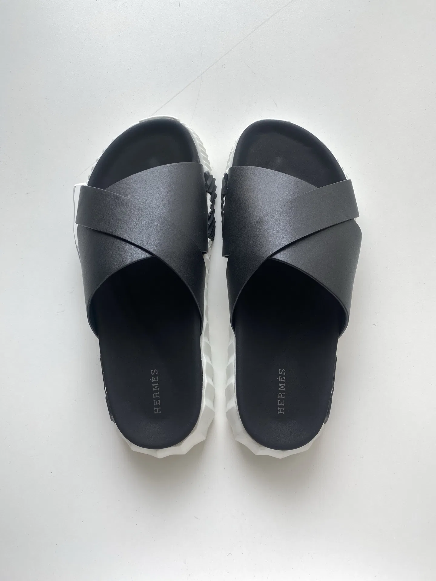 HER 27FW FGOECNM 005 슬리퍼 58
