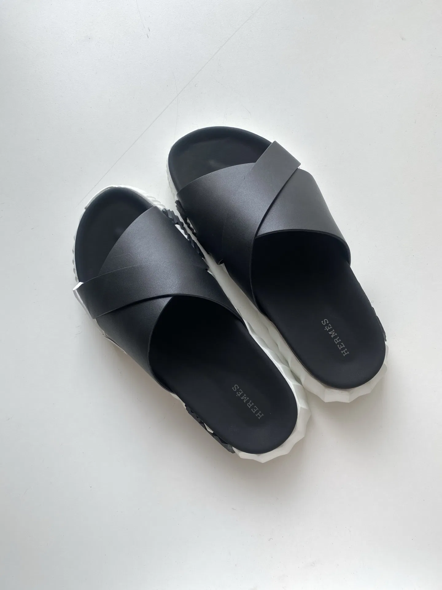 HER 27FW FGOECNM 005 슬리퍼 60
