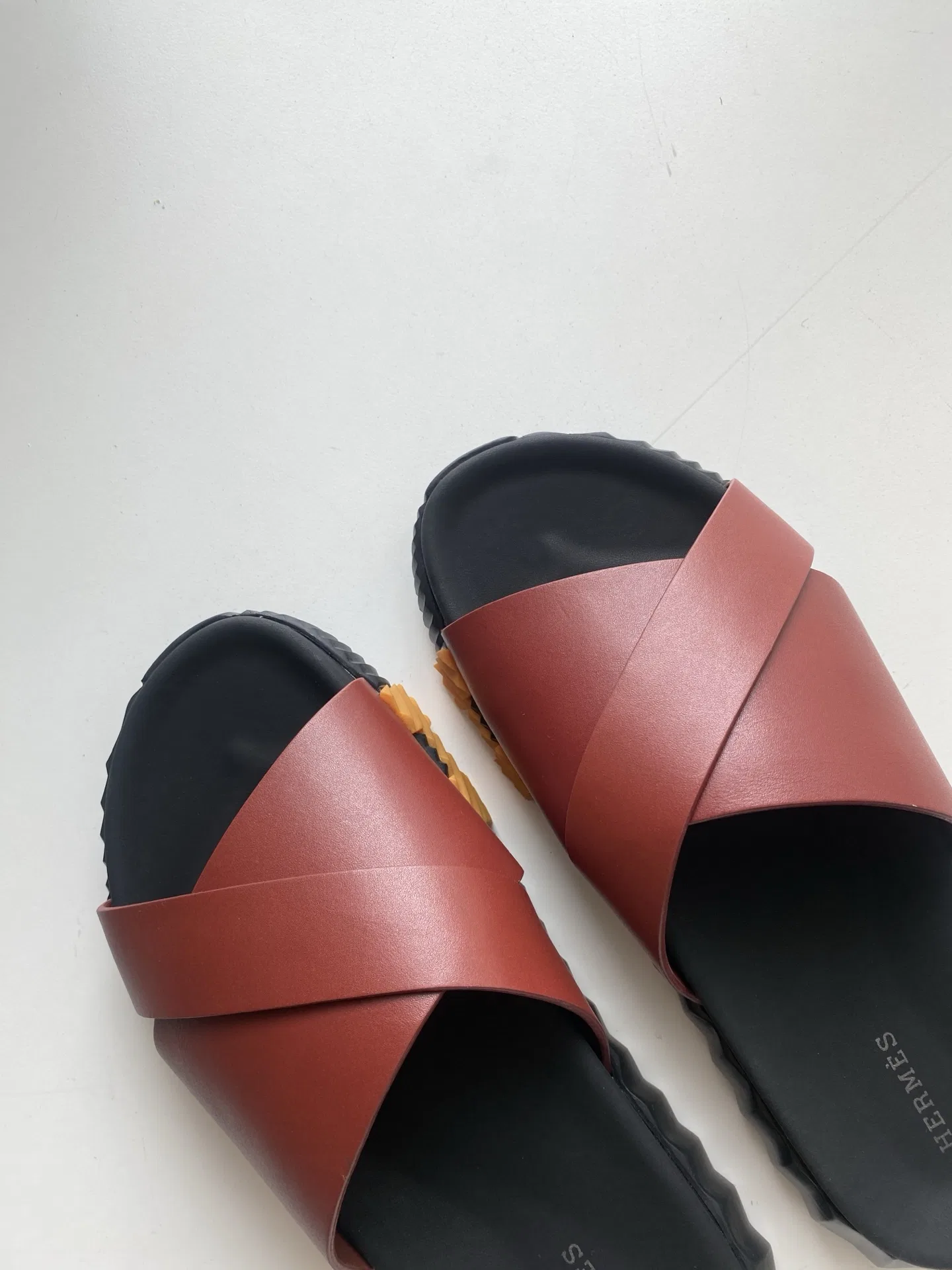 HER 27FW FGOECNM 005 슬리퍼 76