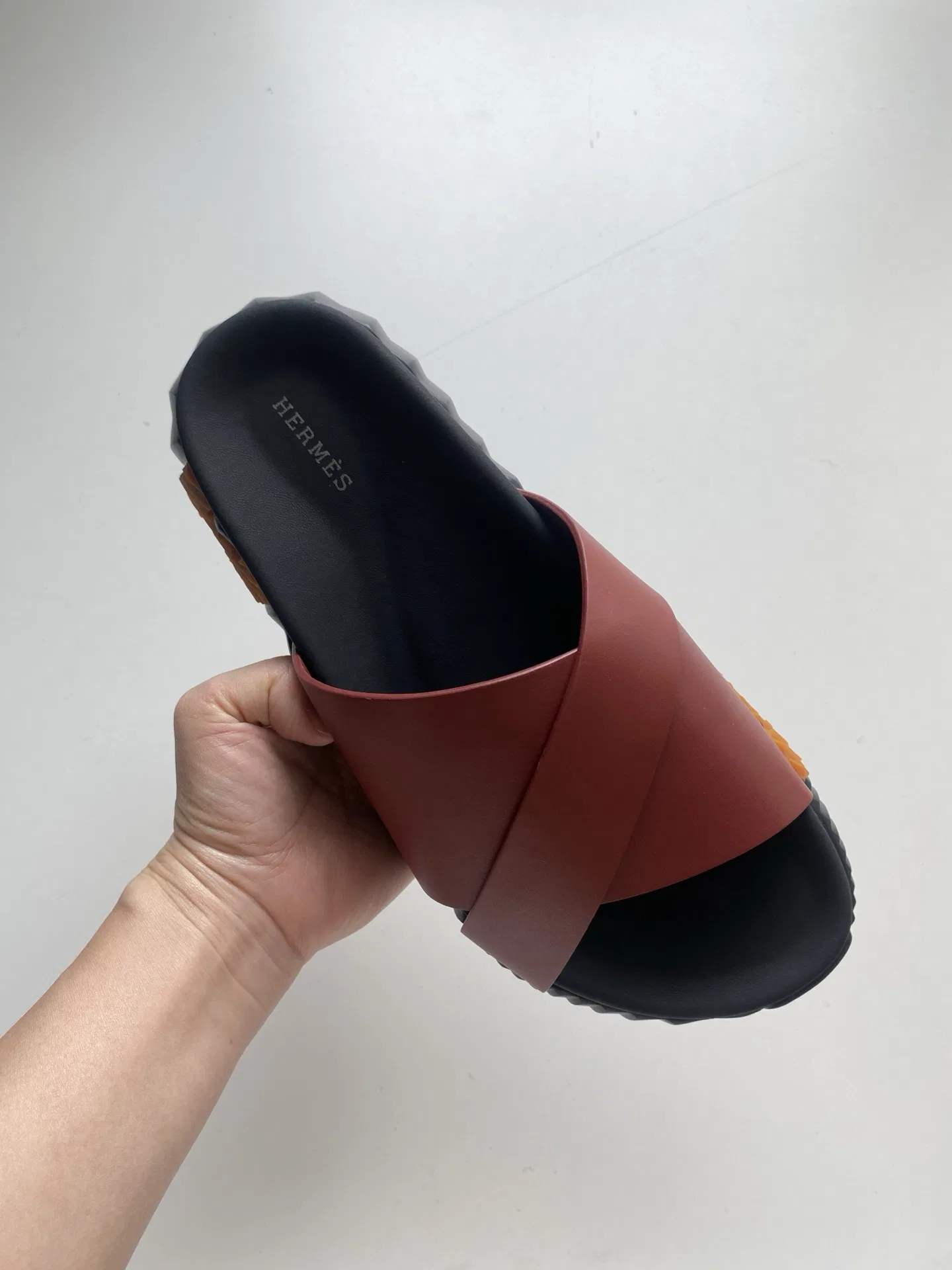 HER 27FW FGOECNM 005 슬리퍼 79