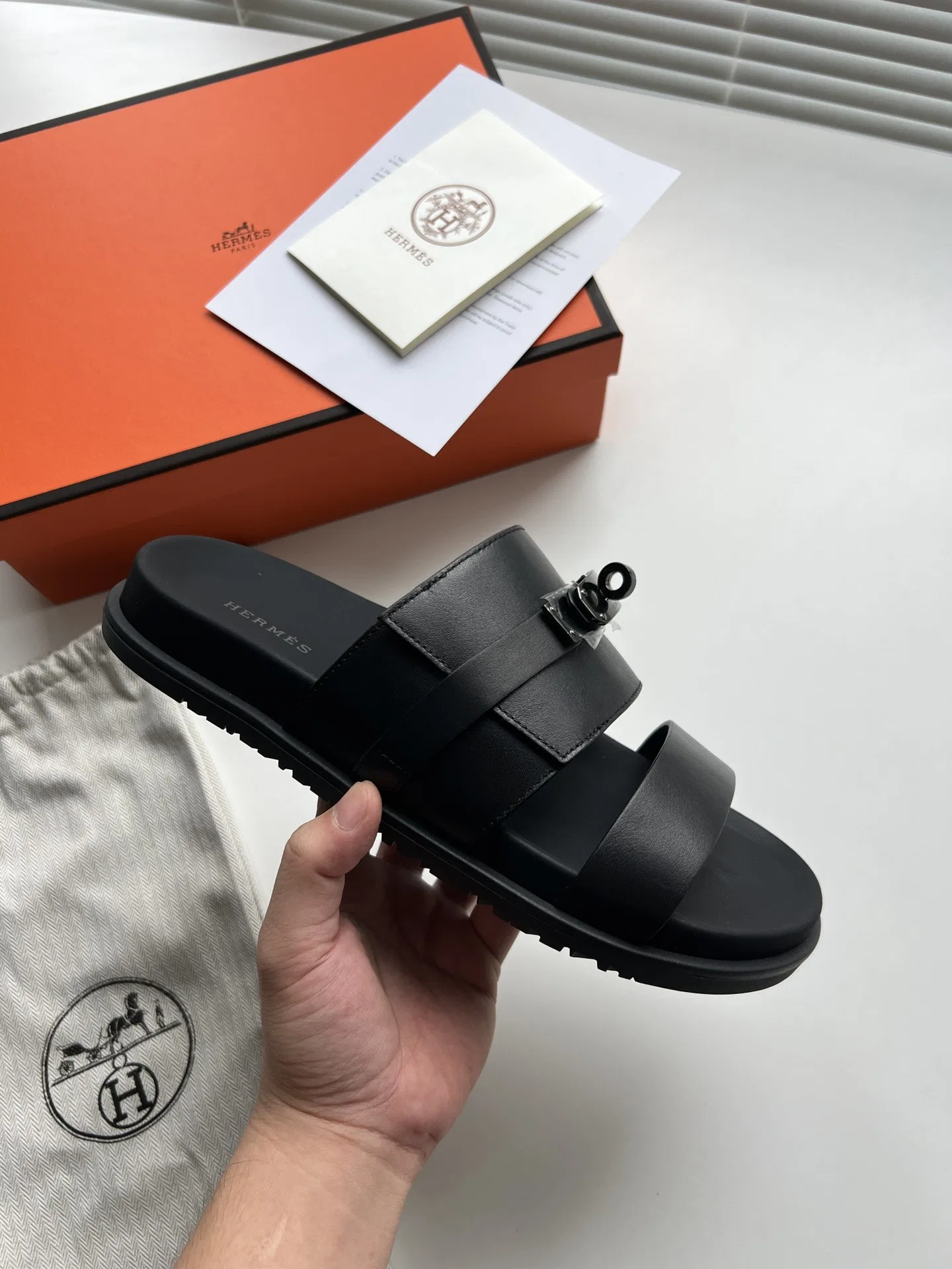 HER 27FW FGOECNM 006 슬리퍼 15