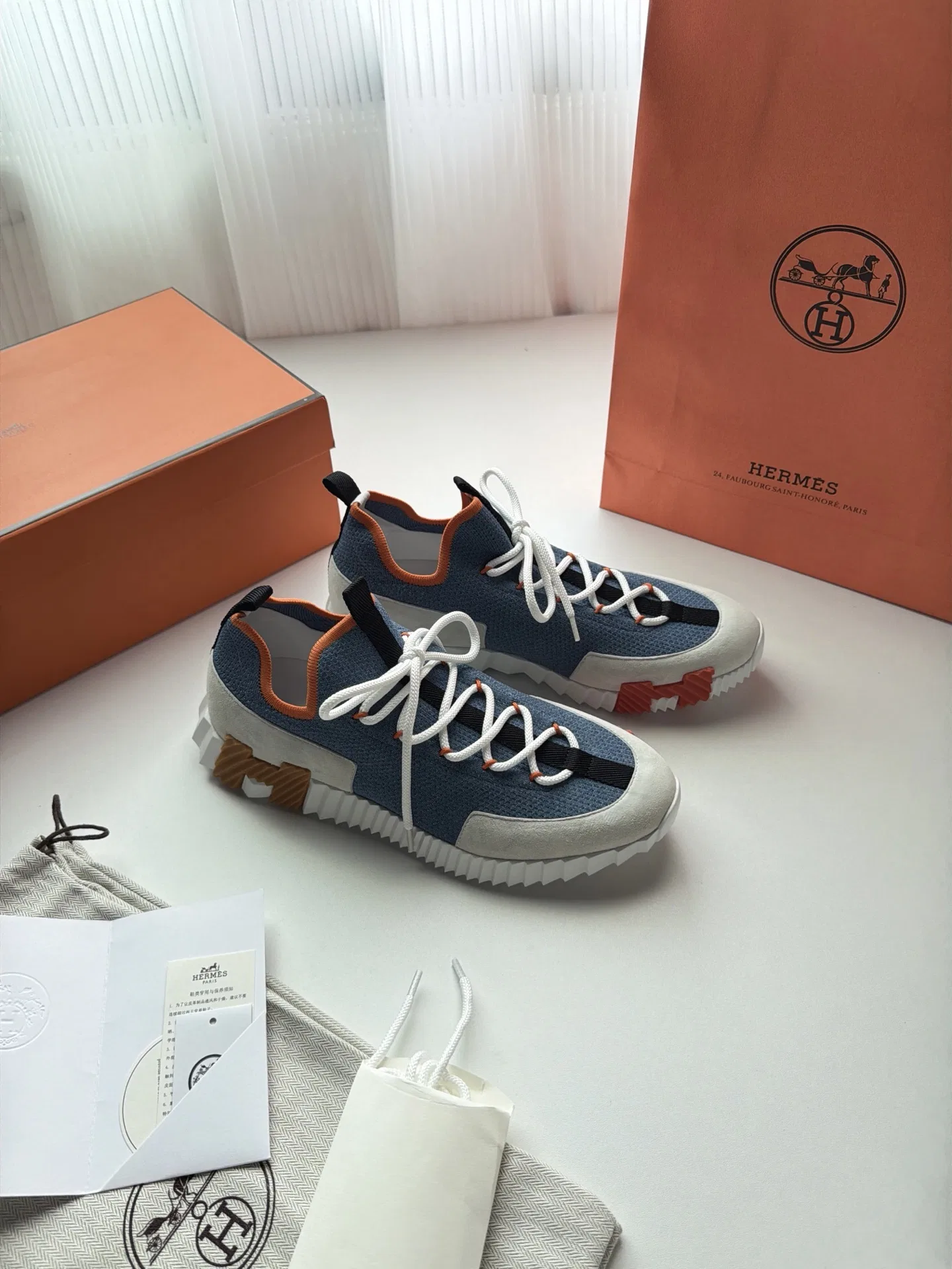 HER 27FW FGOECNM 008 스니커즈 25