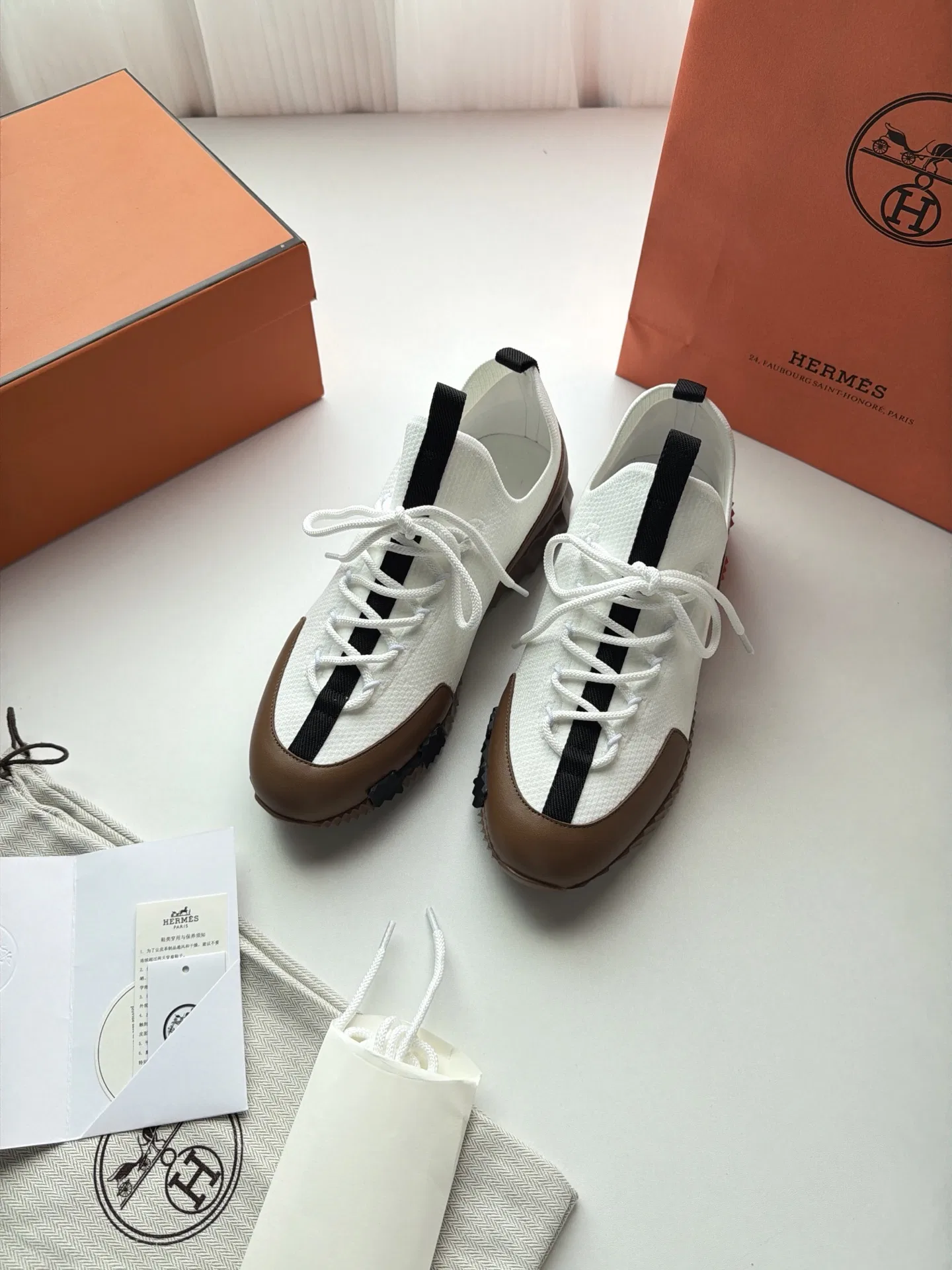 HER 27FW FGOECNM 008 스니커즈 36