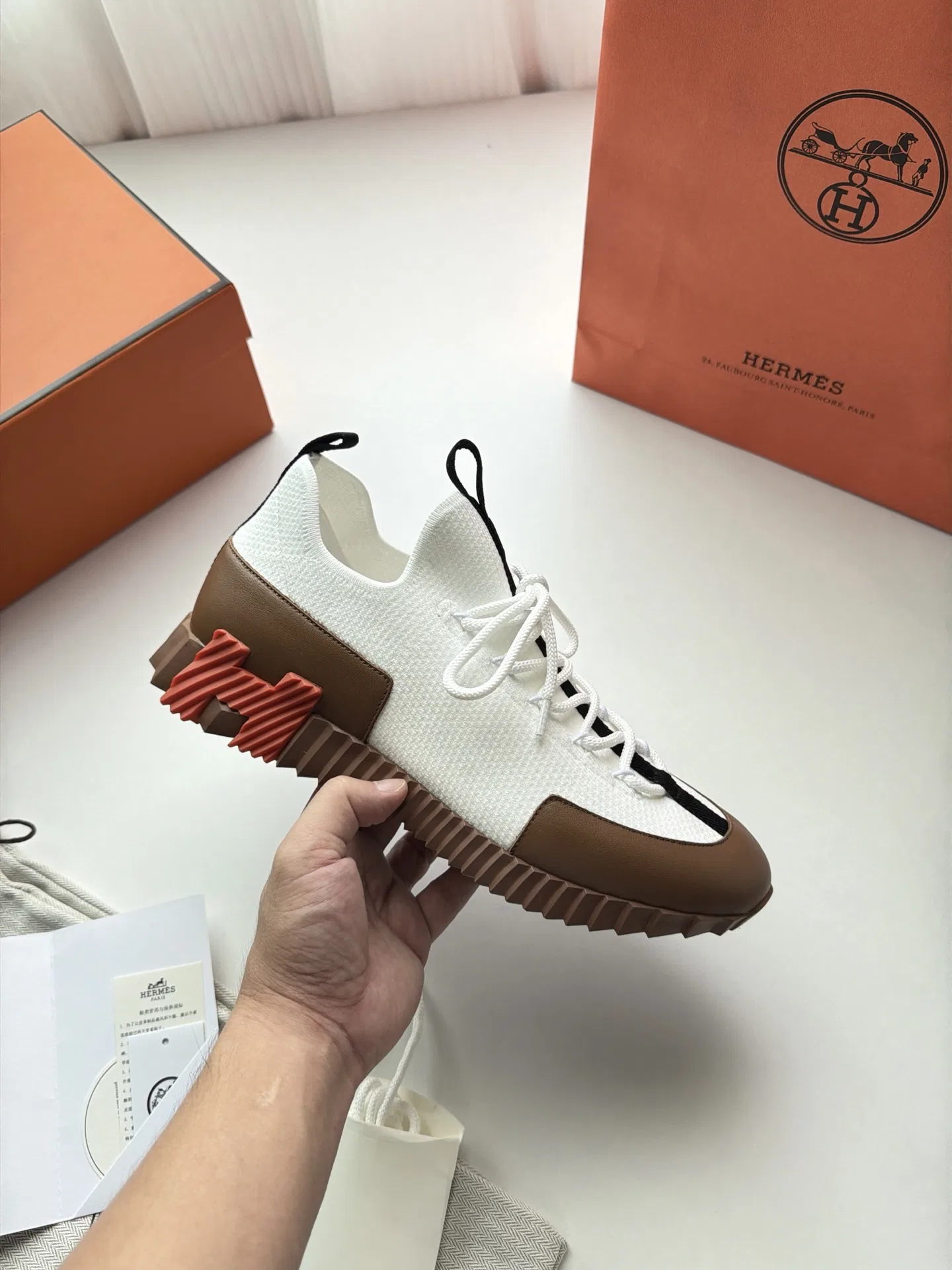 HER 27FW FGOECNM 008 스니커즈 38