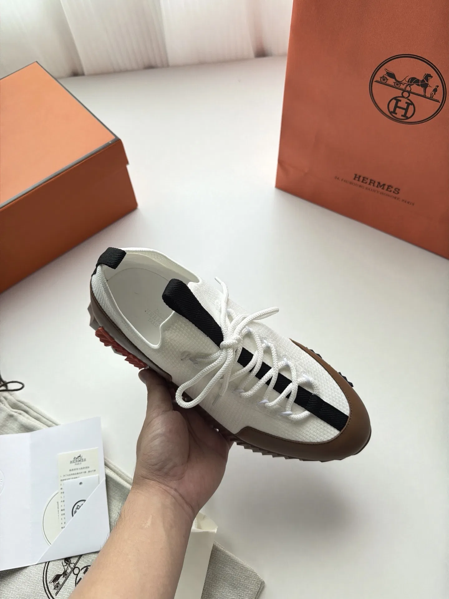 HER 27FW FGOECNM 008 스니커즈 45
