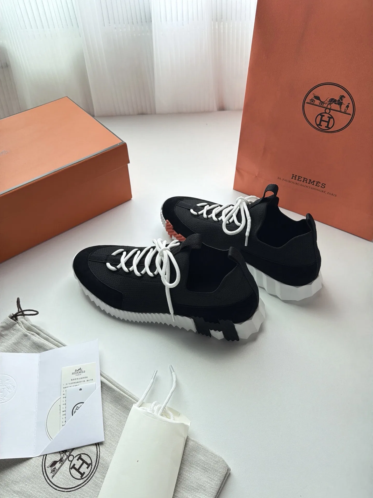 HER 27FW FGOECNM 008 스니커즈 75