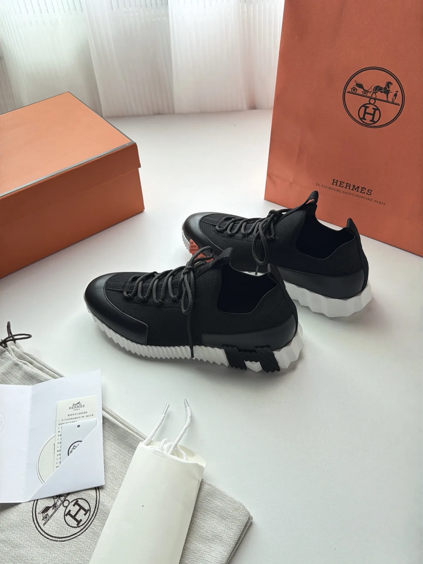 HER 27FW FGOECNM 008 스니커즈 80