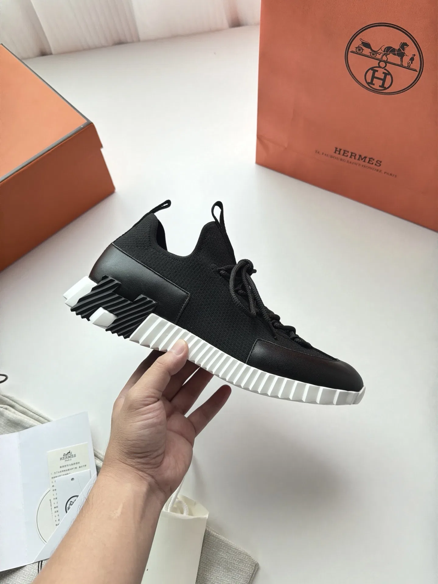 HER 27FW FGOECNM 008 스니커즈 89
