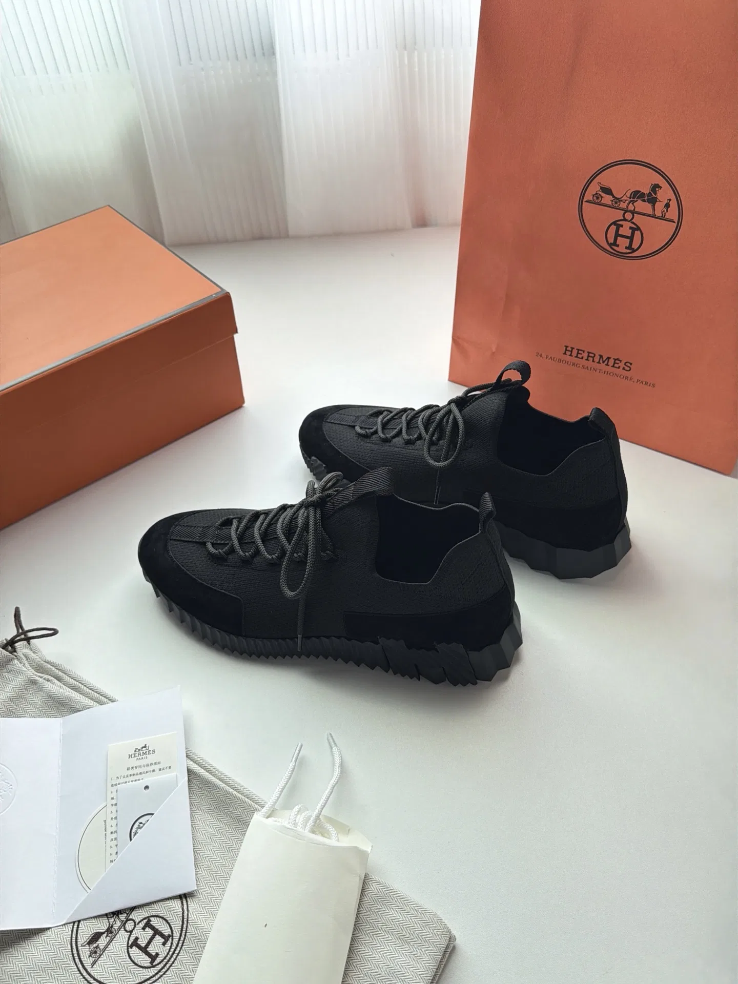 HER 27FW FGOECNM 008 스니커즈 100