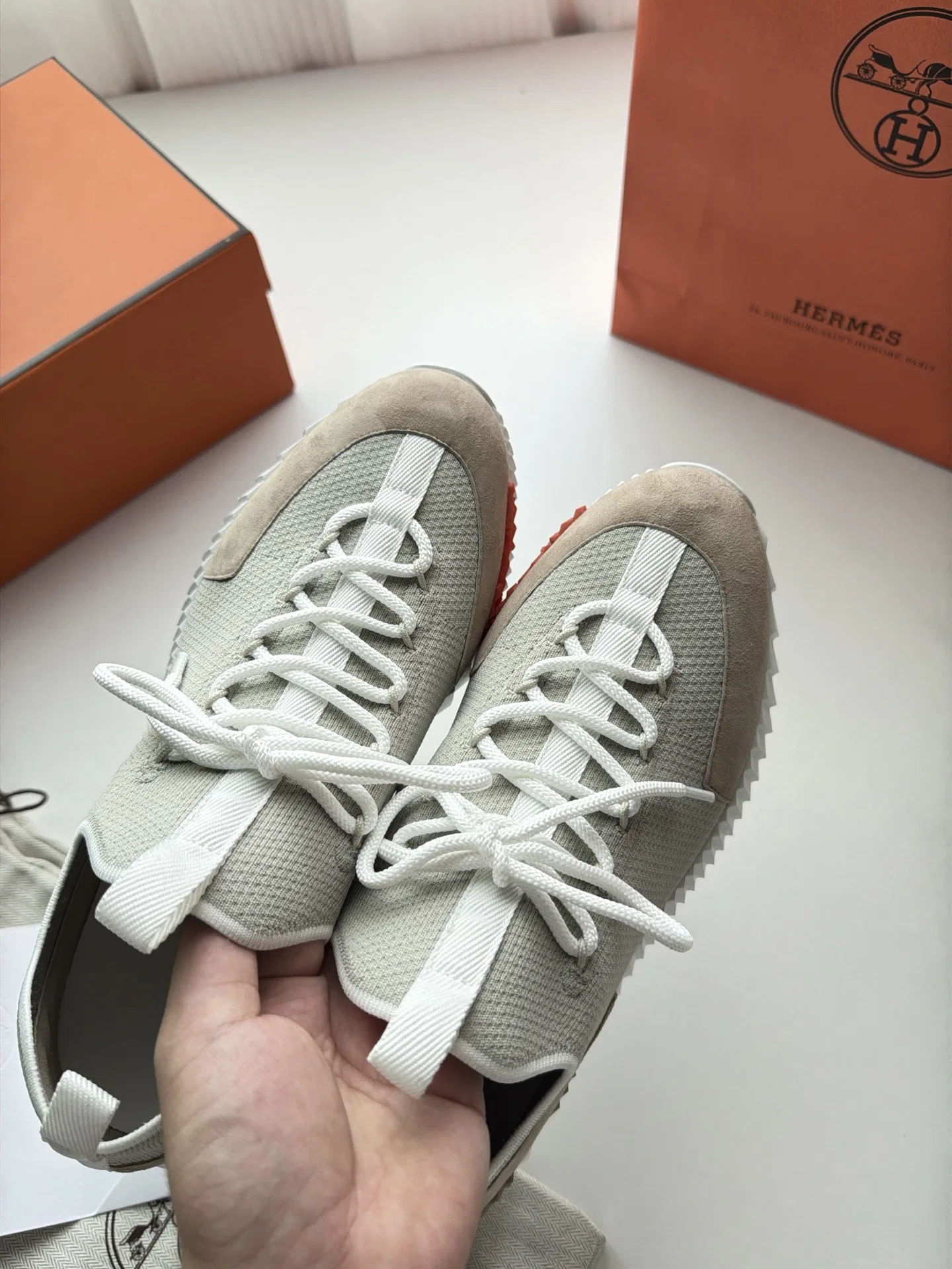 HER 27FW FGOECNM 008 스니커즈 105