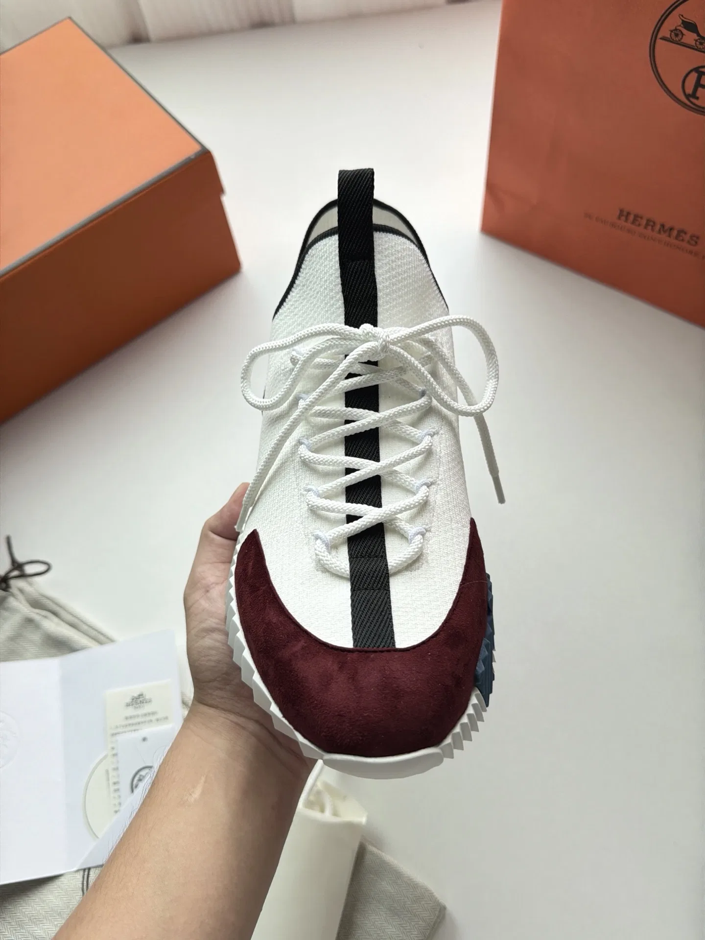 HER 27FW FGOECNM 008 스니커즈 118