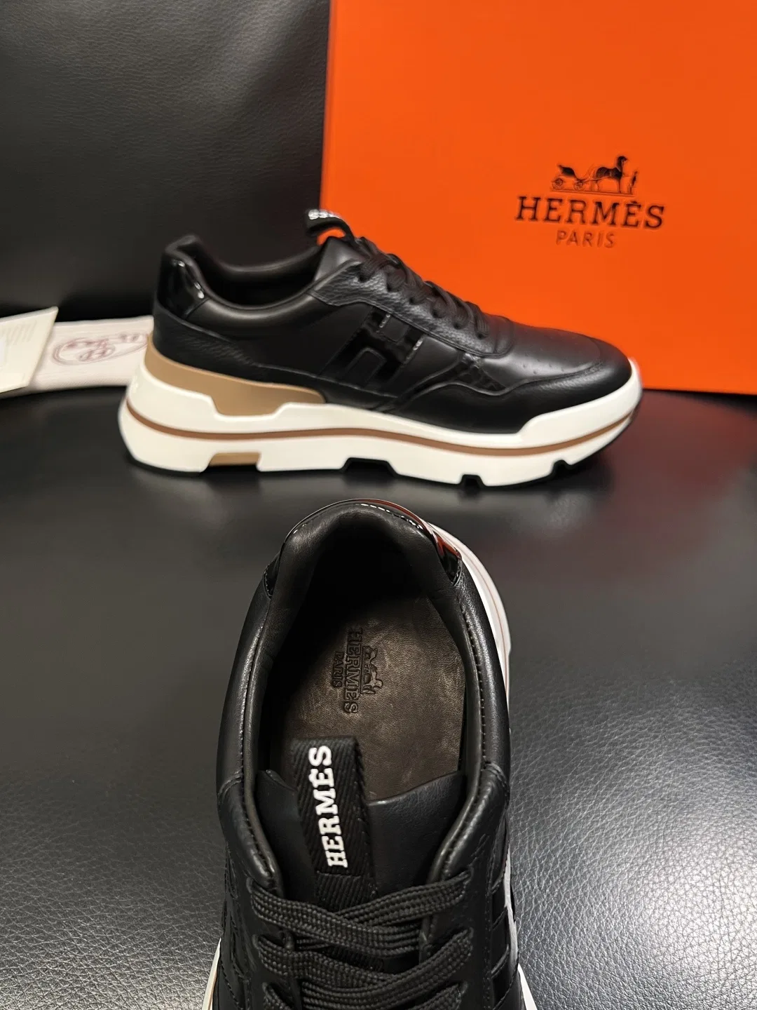 HER 27FW FGOECNM 010 스니커즈 7