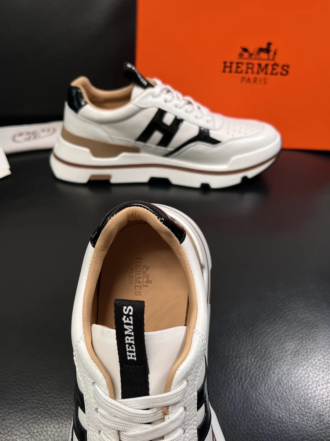 HER 27FW FGOECNM 010 스니커즈 16