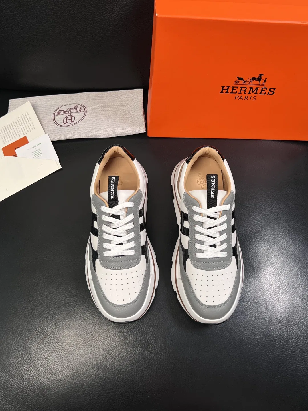 HER 27FW FGOECNM 010 스니커즈 30