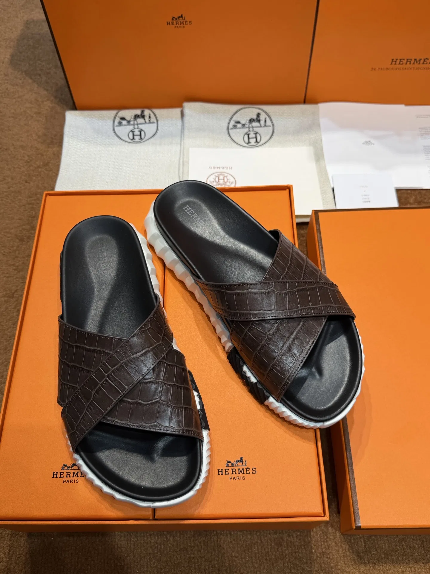 HER 27FW FGOECNM 018 슬리퍼 15