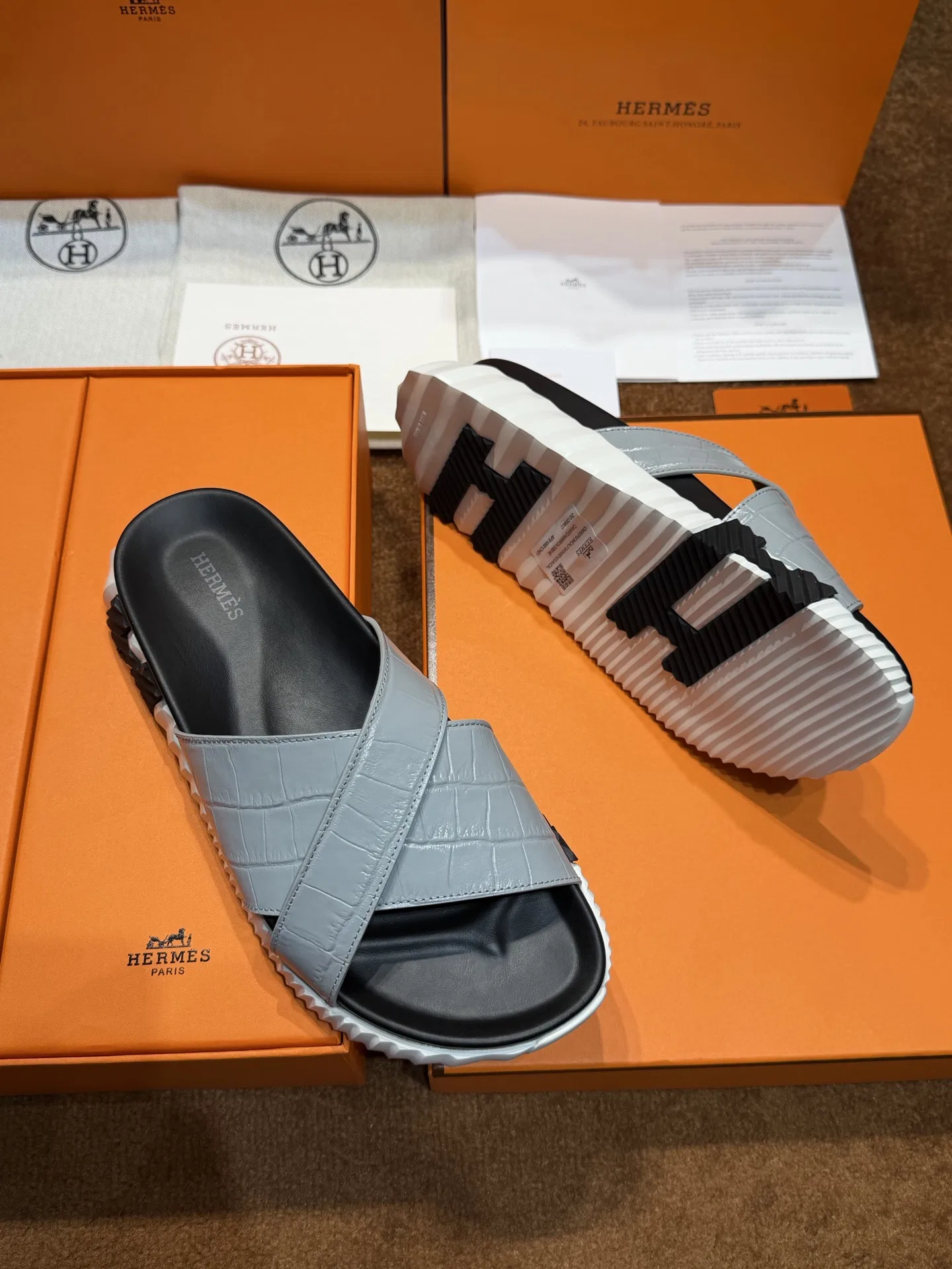 HER 27FW FGOECNM 018 슬리퍼 25