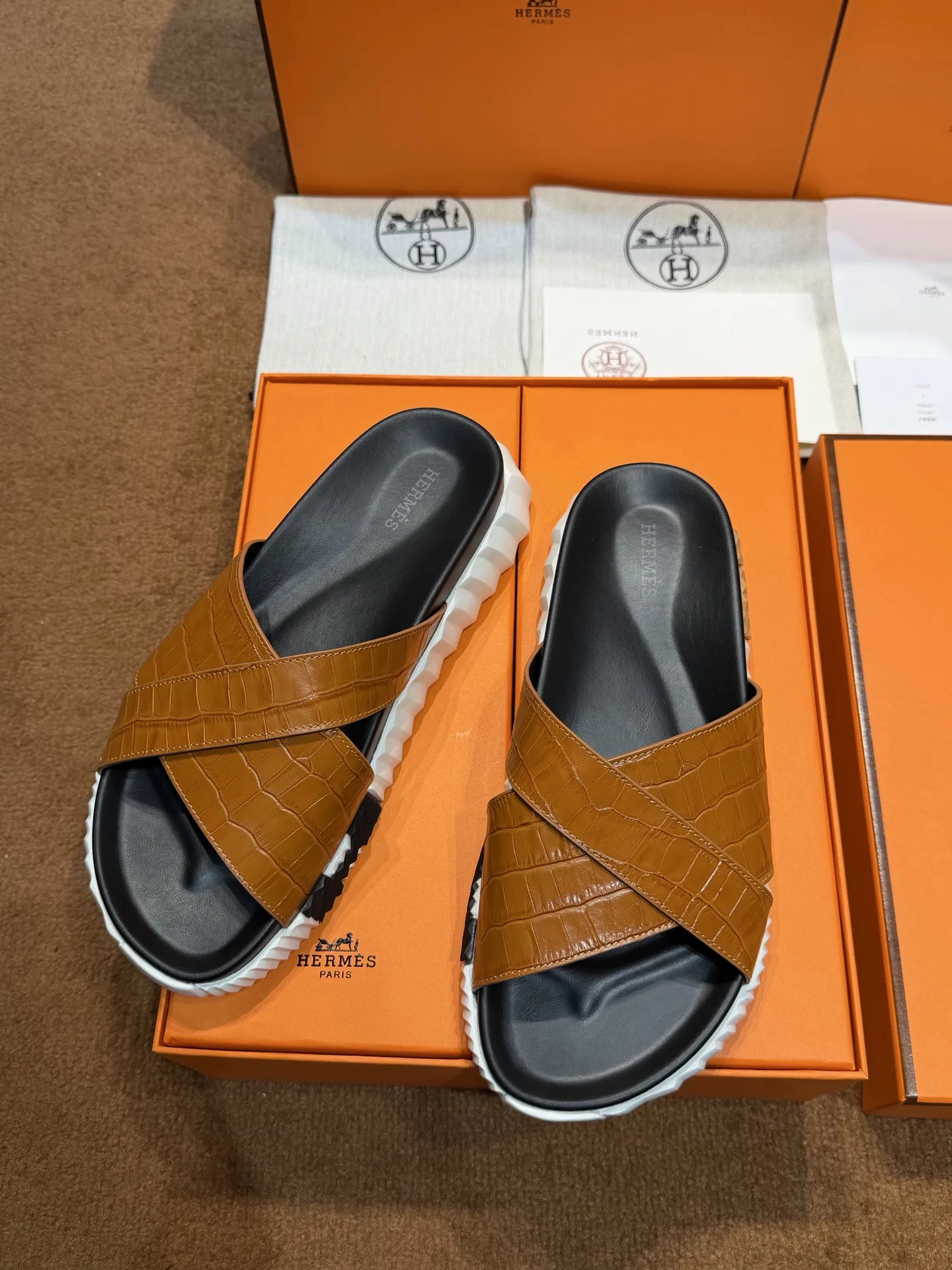 HER 27FW FGOECNM 018 슬리퍼 26