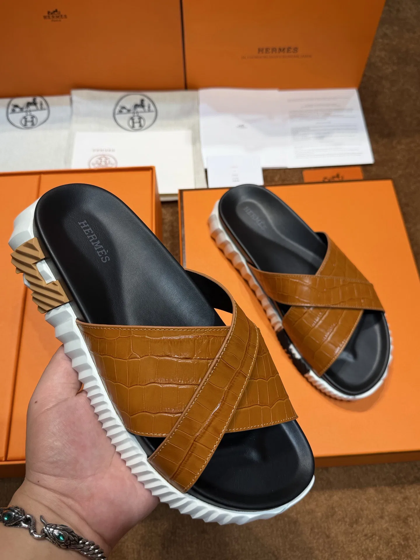 HER 27FW FGOECNM 018 슬리퍼 29